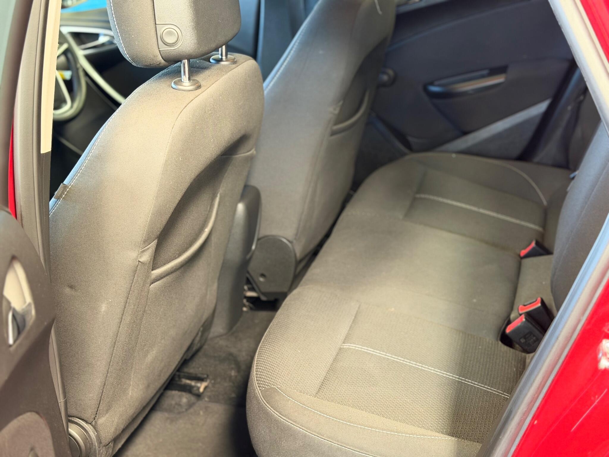 Vauxhall Astra - Image 28