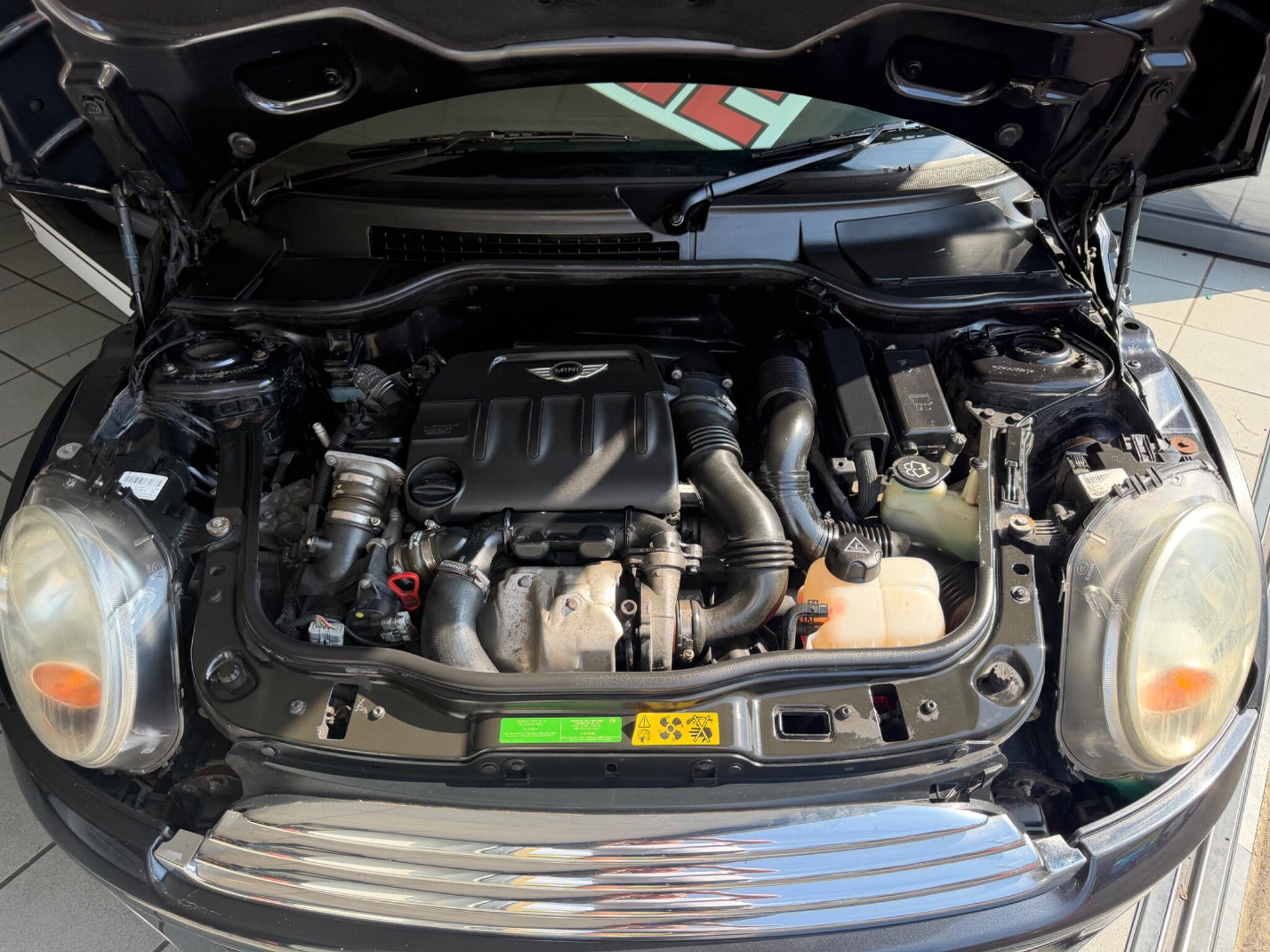 MINI Hatch - Image 18