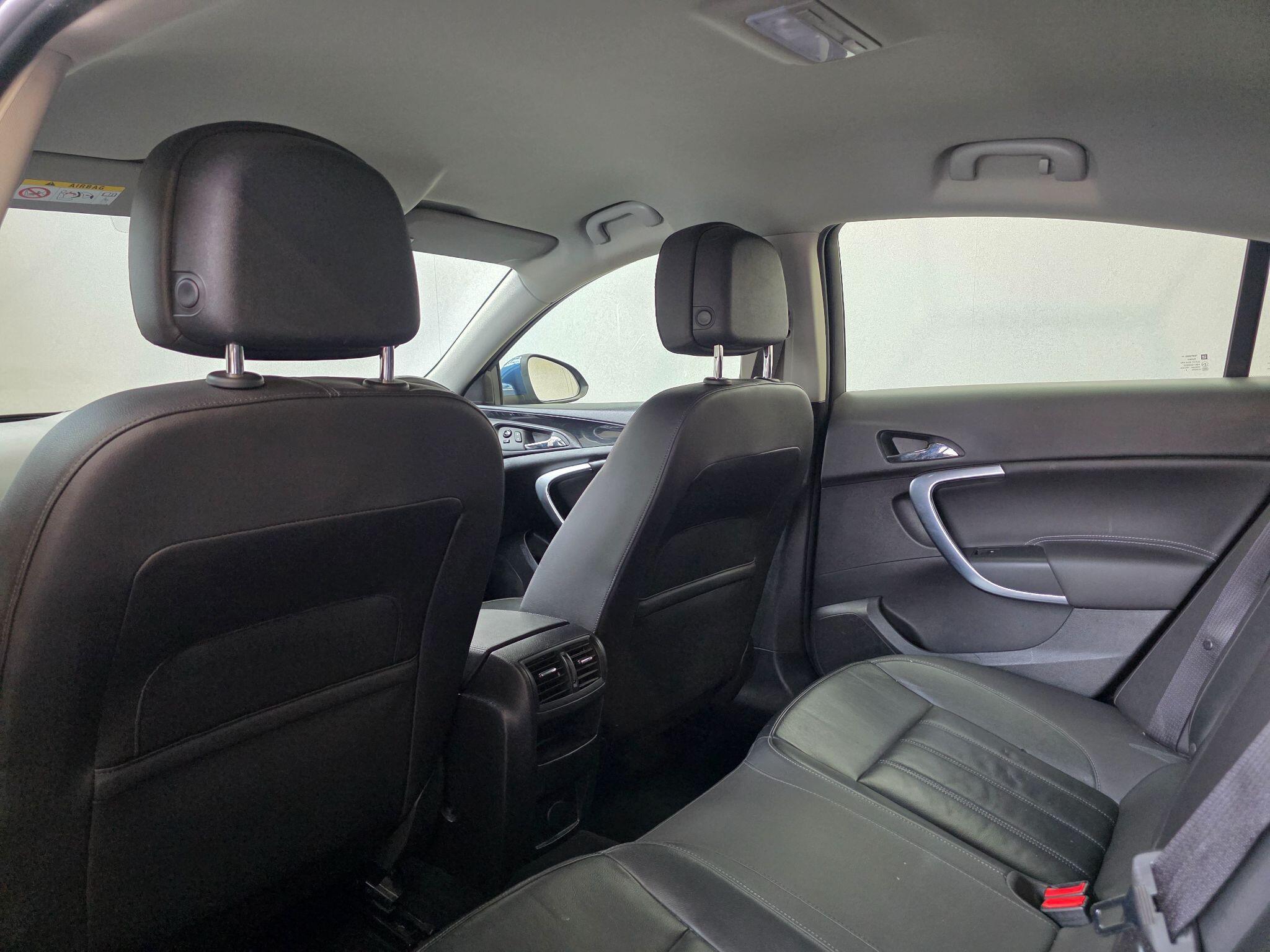 Vauxhall Insignia - Image 32