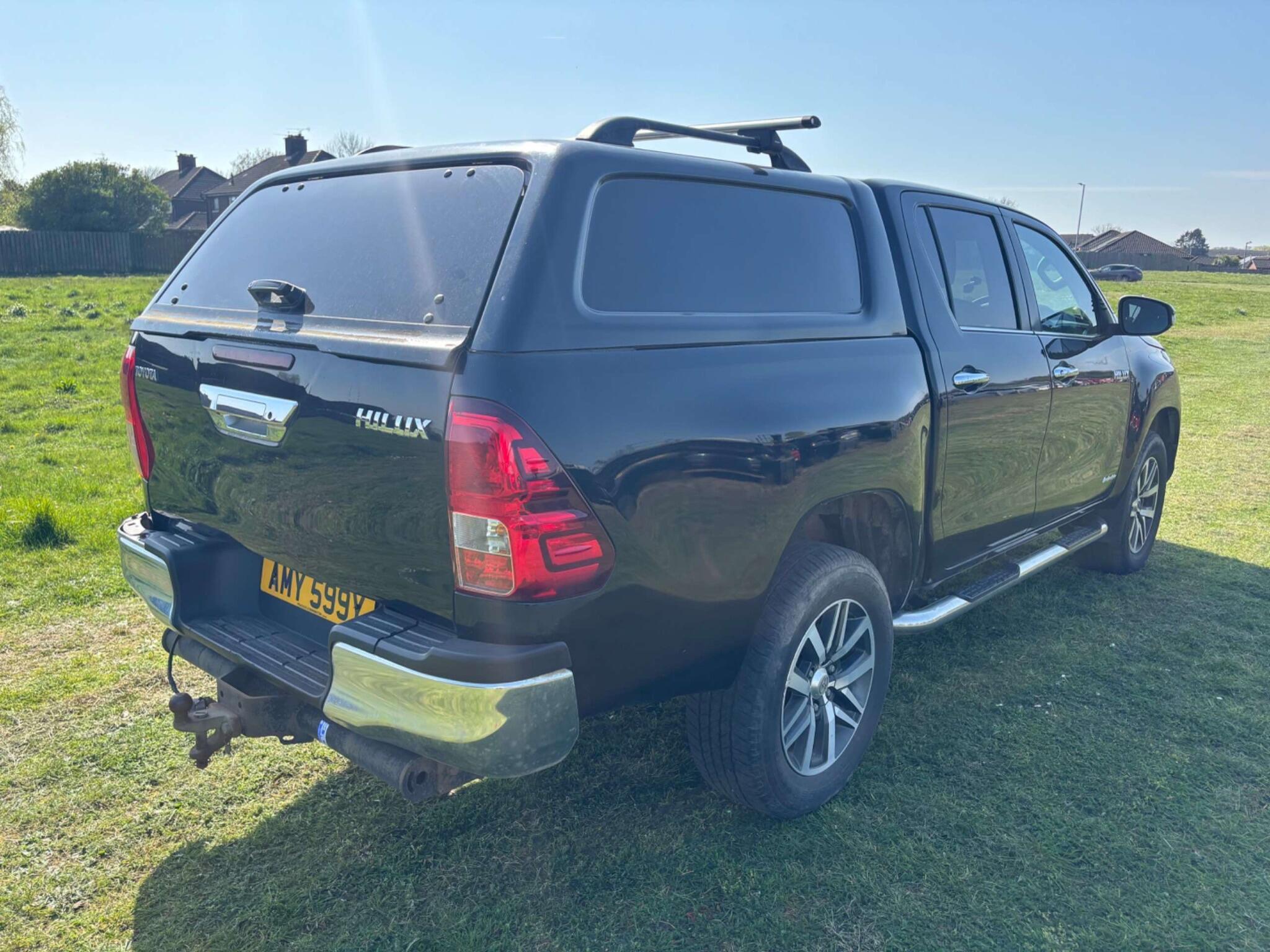 Toyota Hilux - Image 4