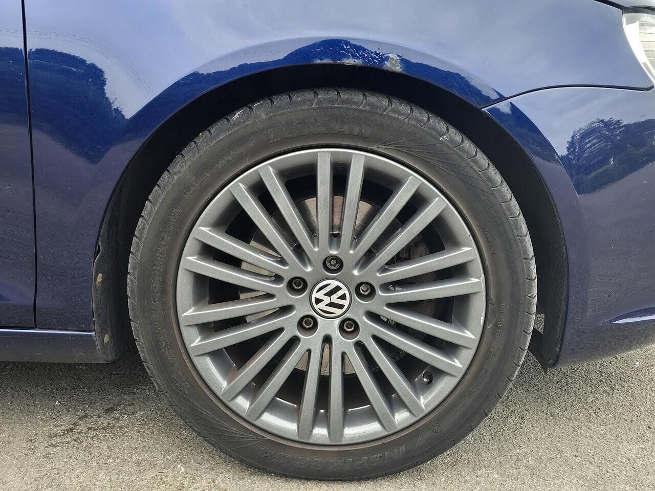 Volkswagen EOS - Image 9