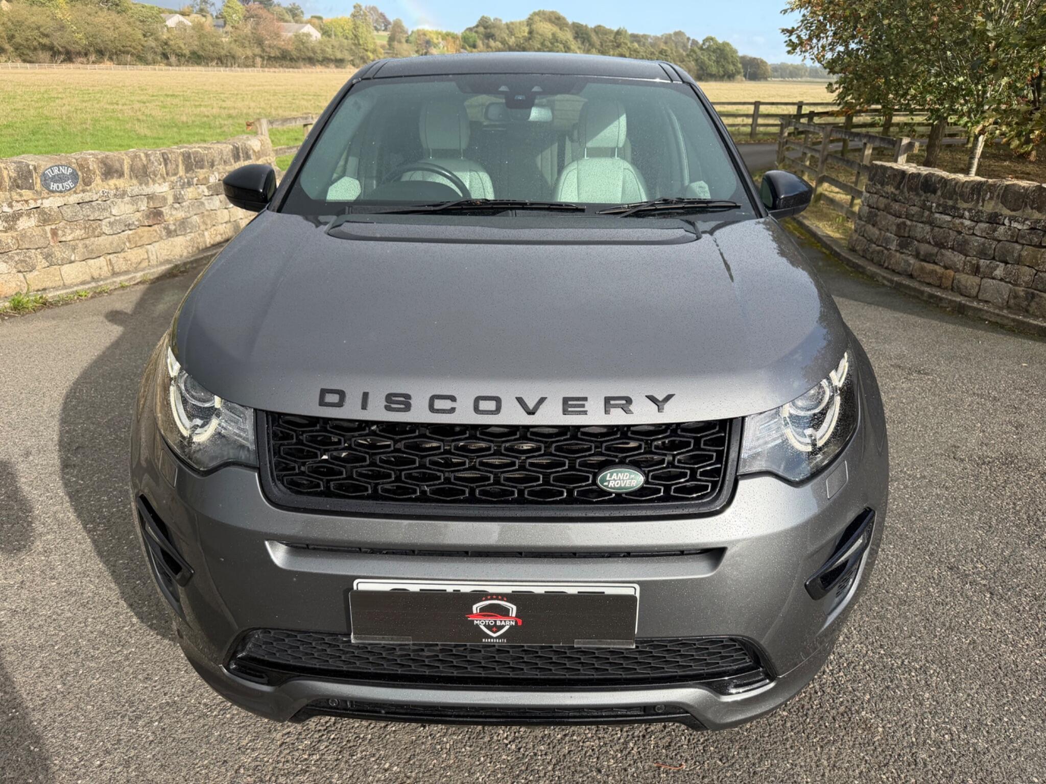Land Rover DISCOVERY SPORT - Image 9