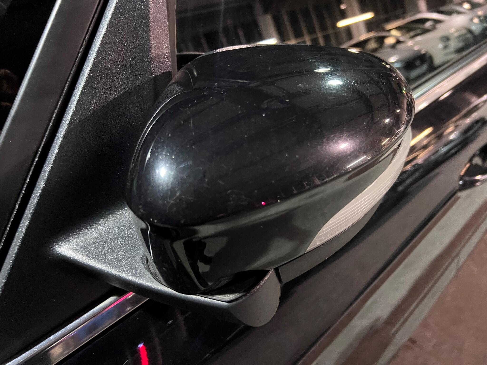 Ford Galaxy - Image 22