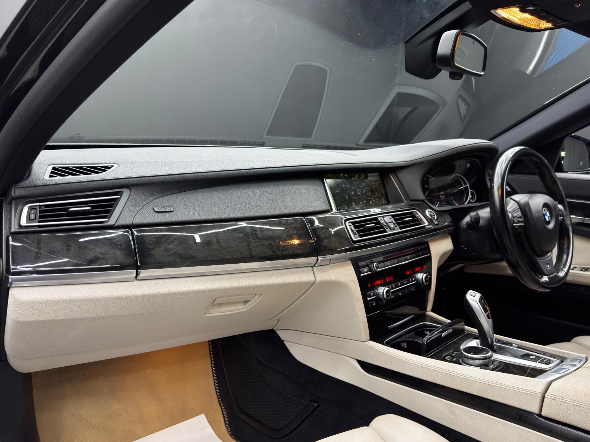 BMW 7 Series - Image 11