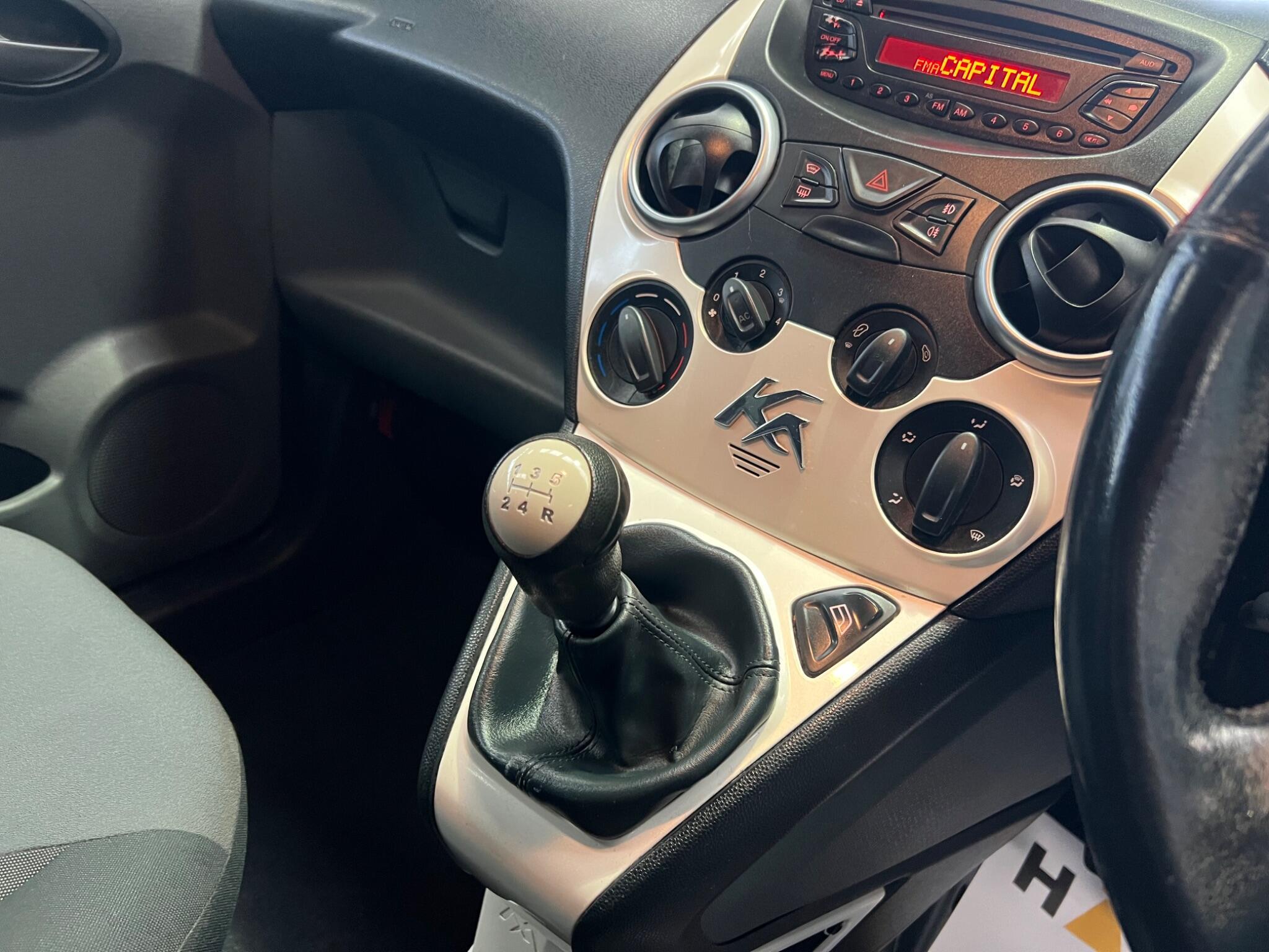 Ford KA - Image 22