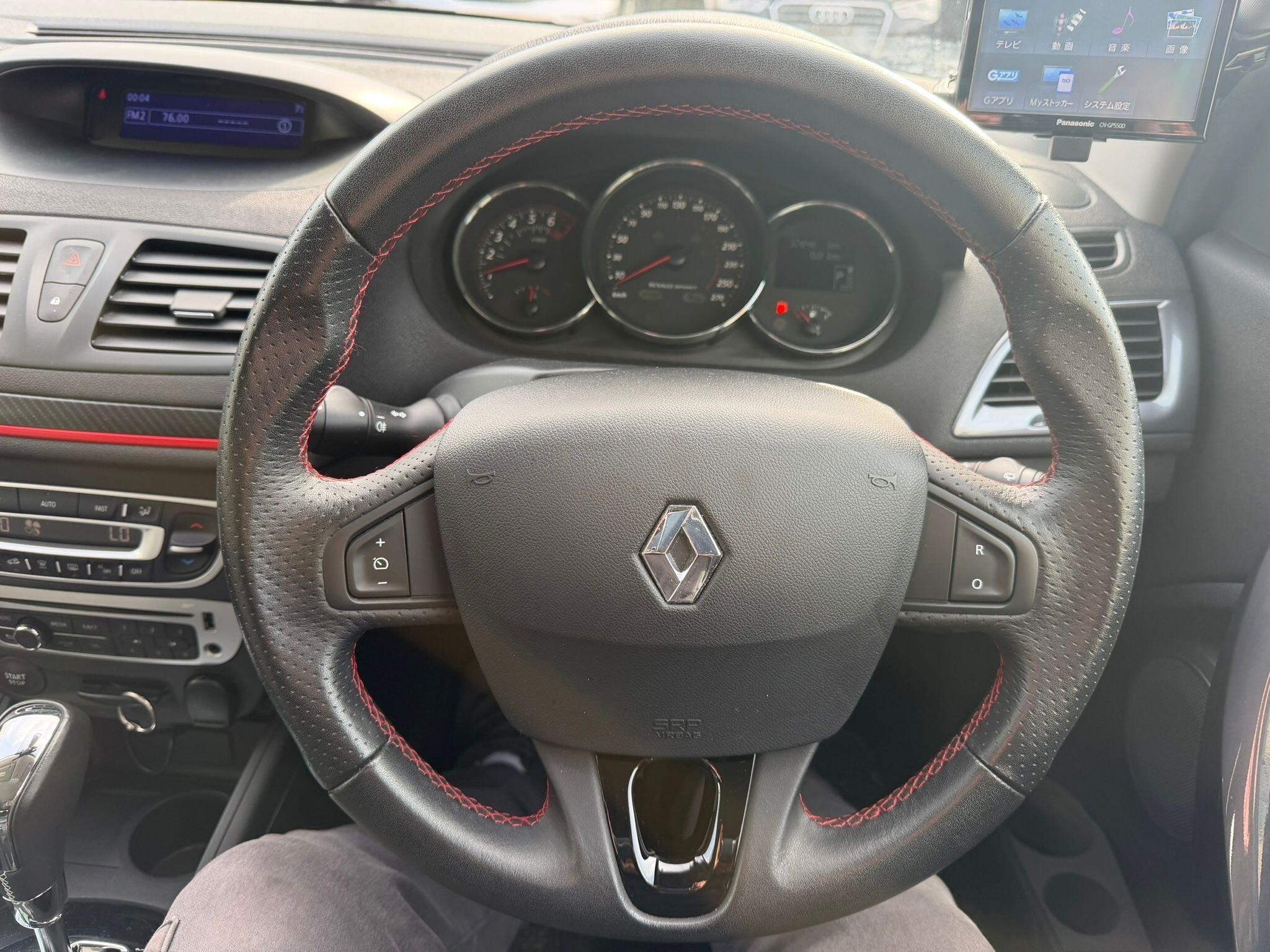 Renault Megane - Image 16