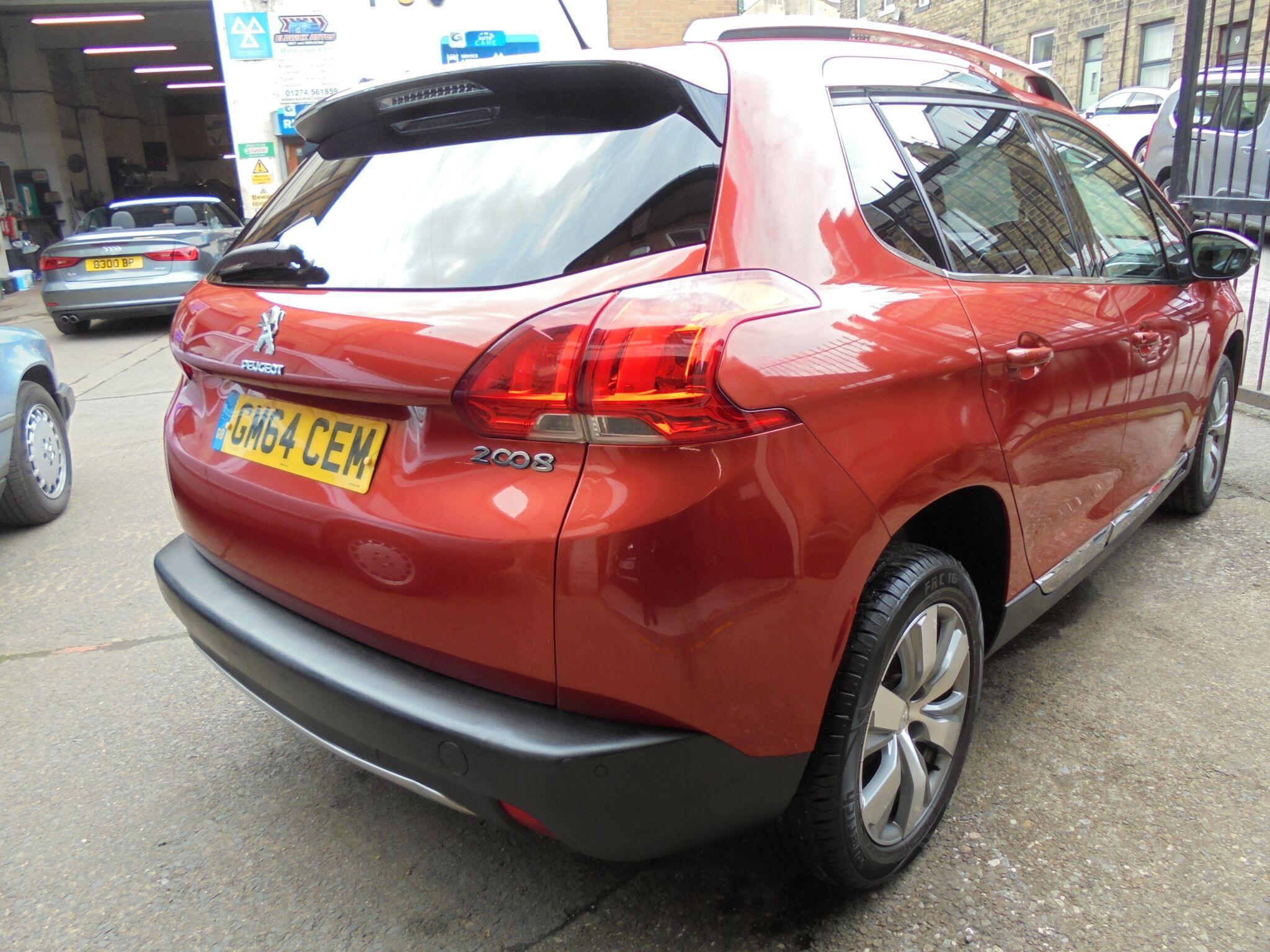 Peugeot 2008 - Image 9