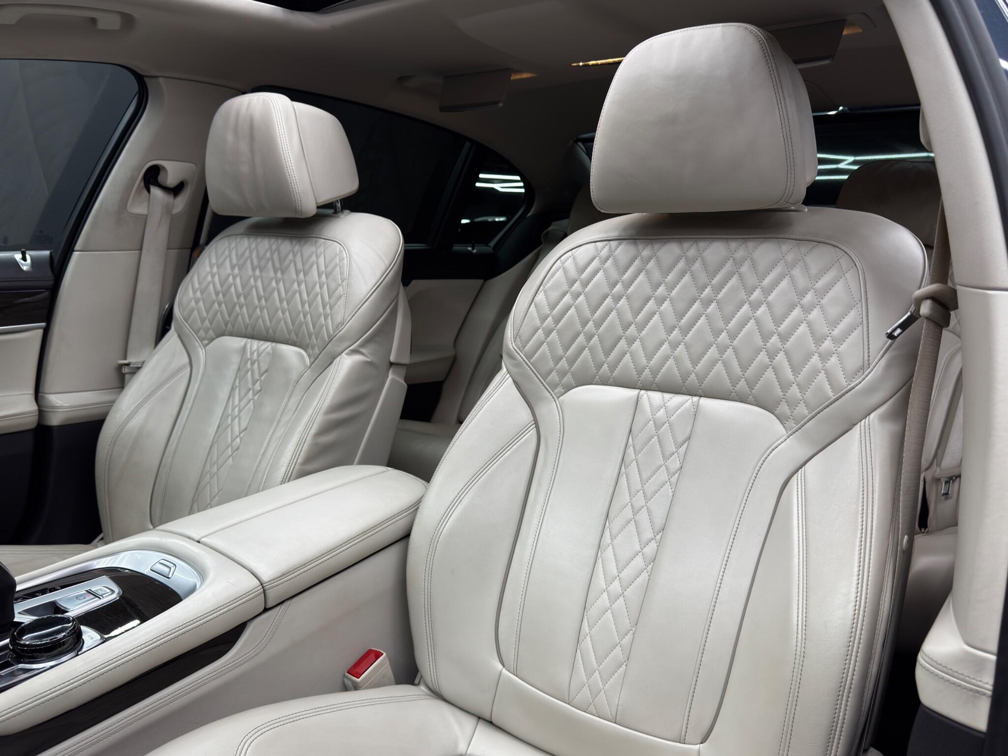 BMW 7 Series - Image 15