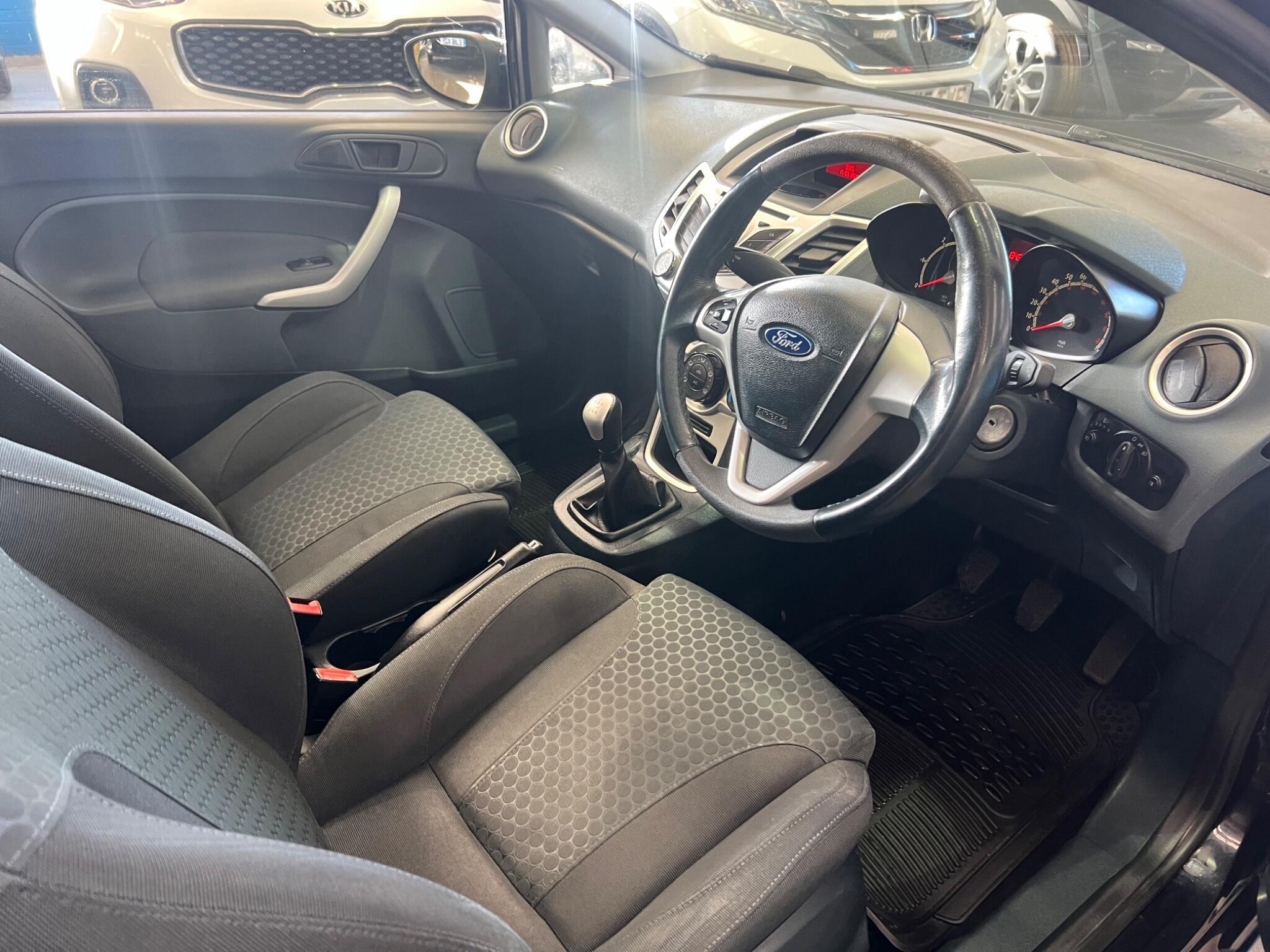 Ford Fiesta - Image 14