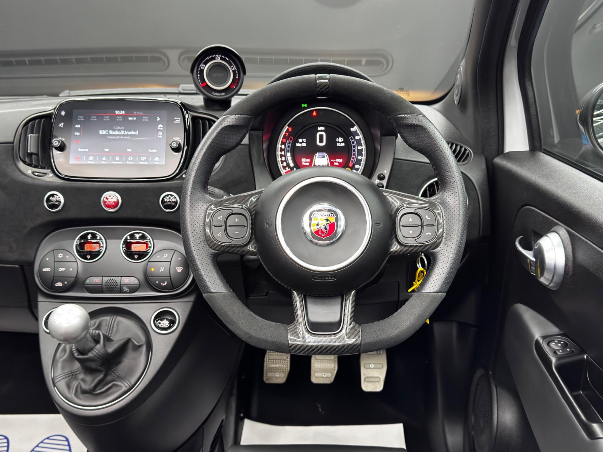 Abarth 695C - Image 17