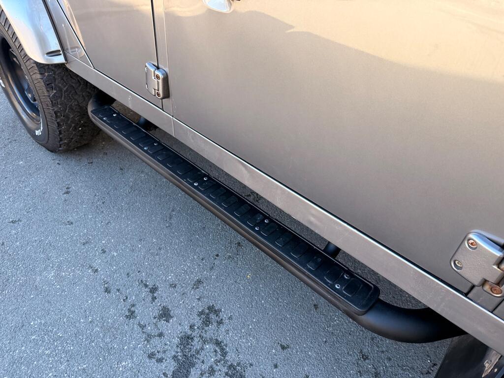 Land Rover Defender 110 - Image 34