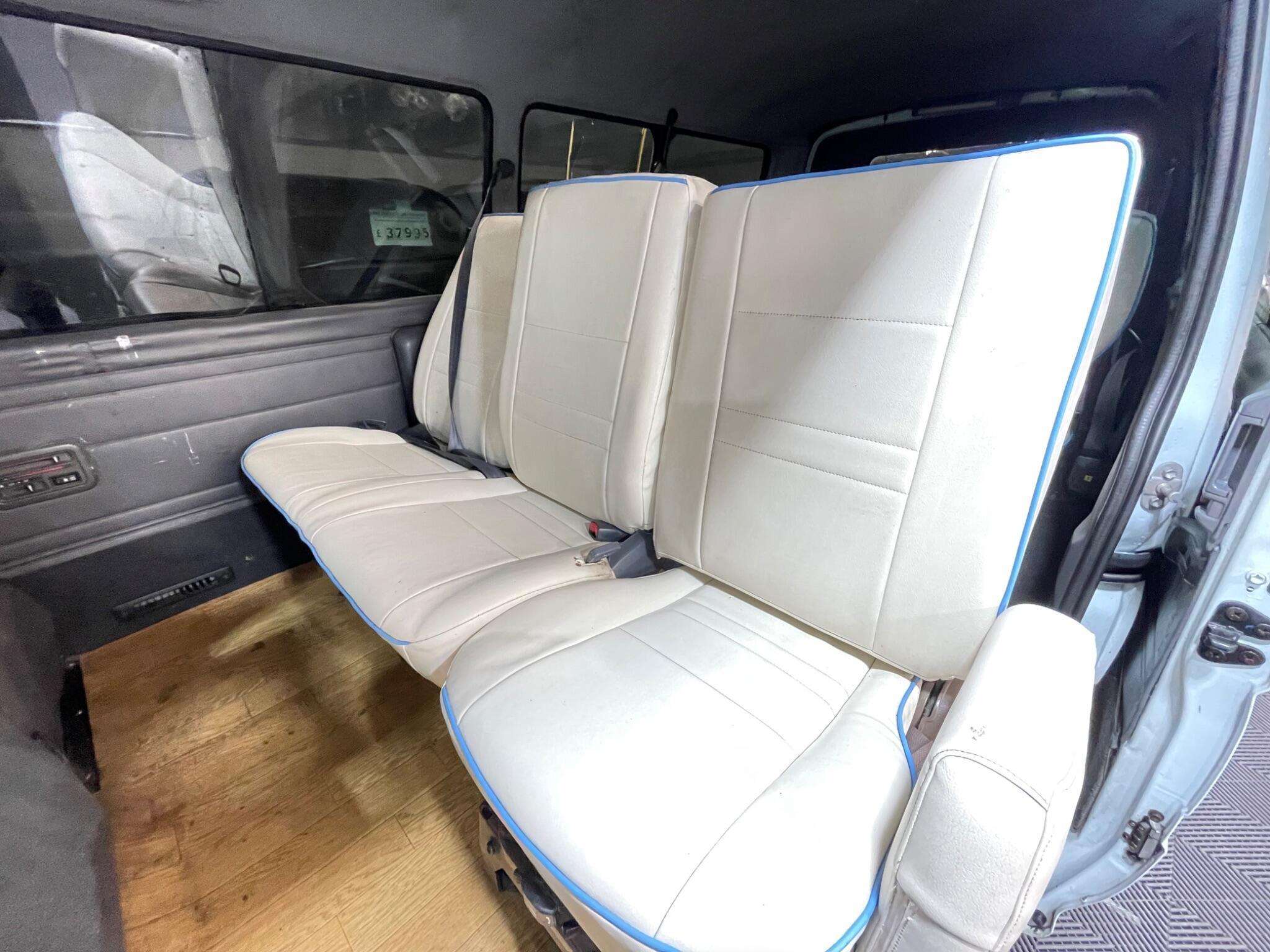 Toyota Hiace - Image 11