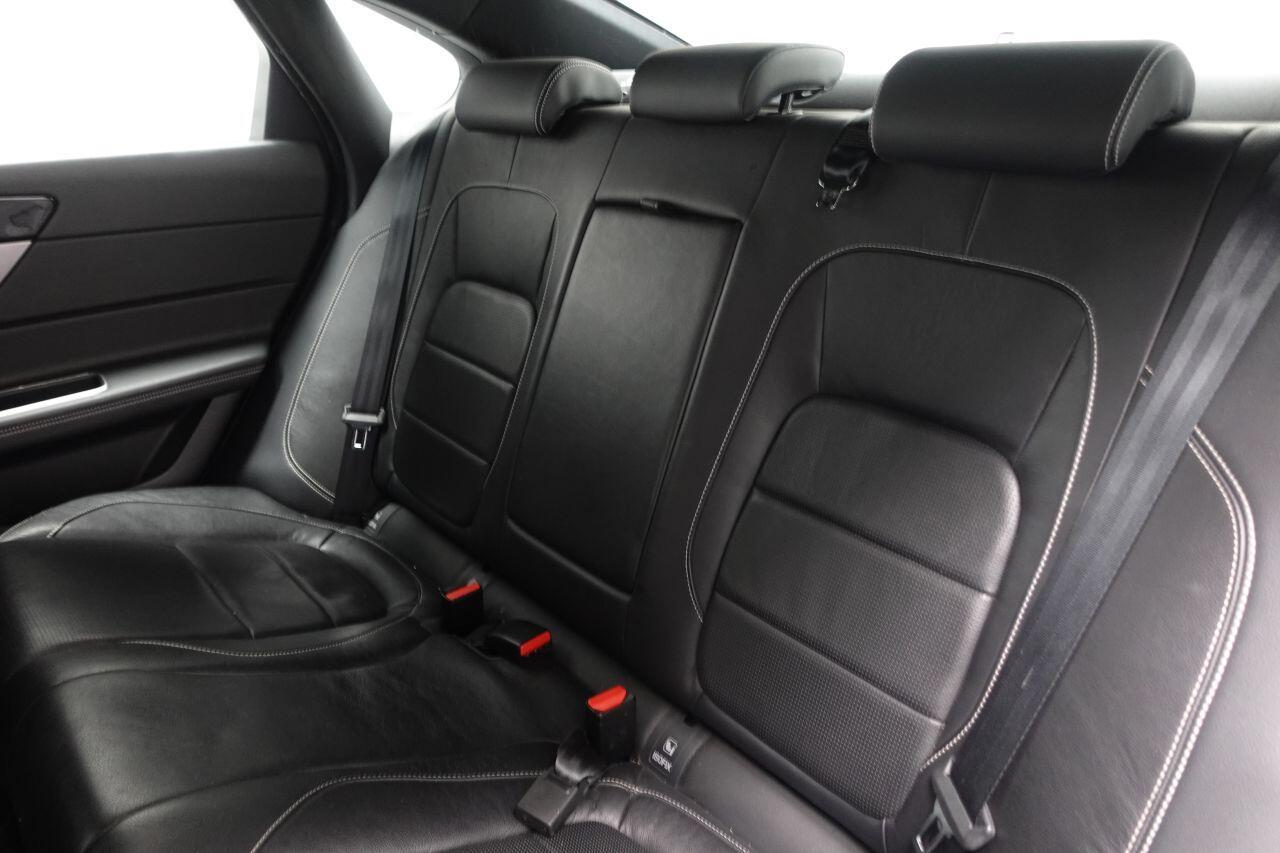 Jaguar XF - Image 20