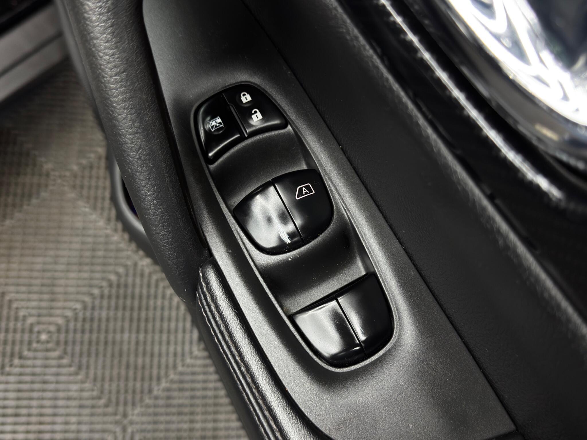 Nissan X-Trail - Image 38