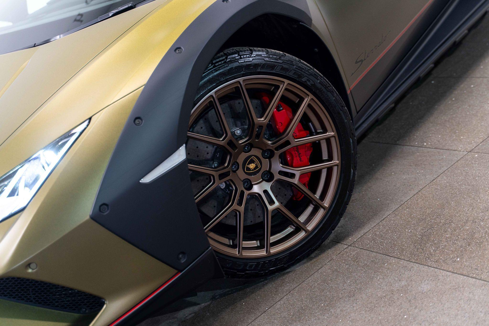 Lamborghini Huracan - Image 5