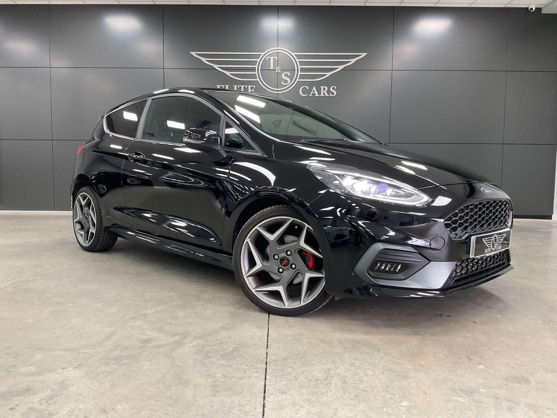 Ford Fiesta - Image 9