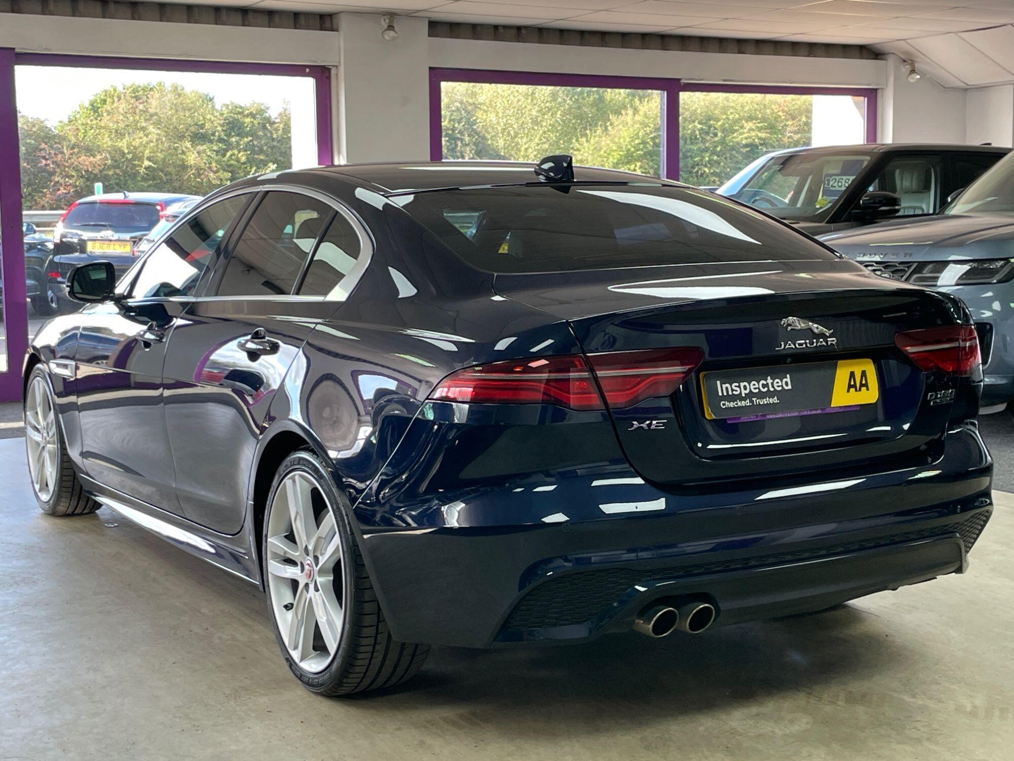 Jaguar XE - Image 7