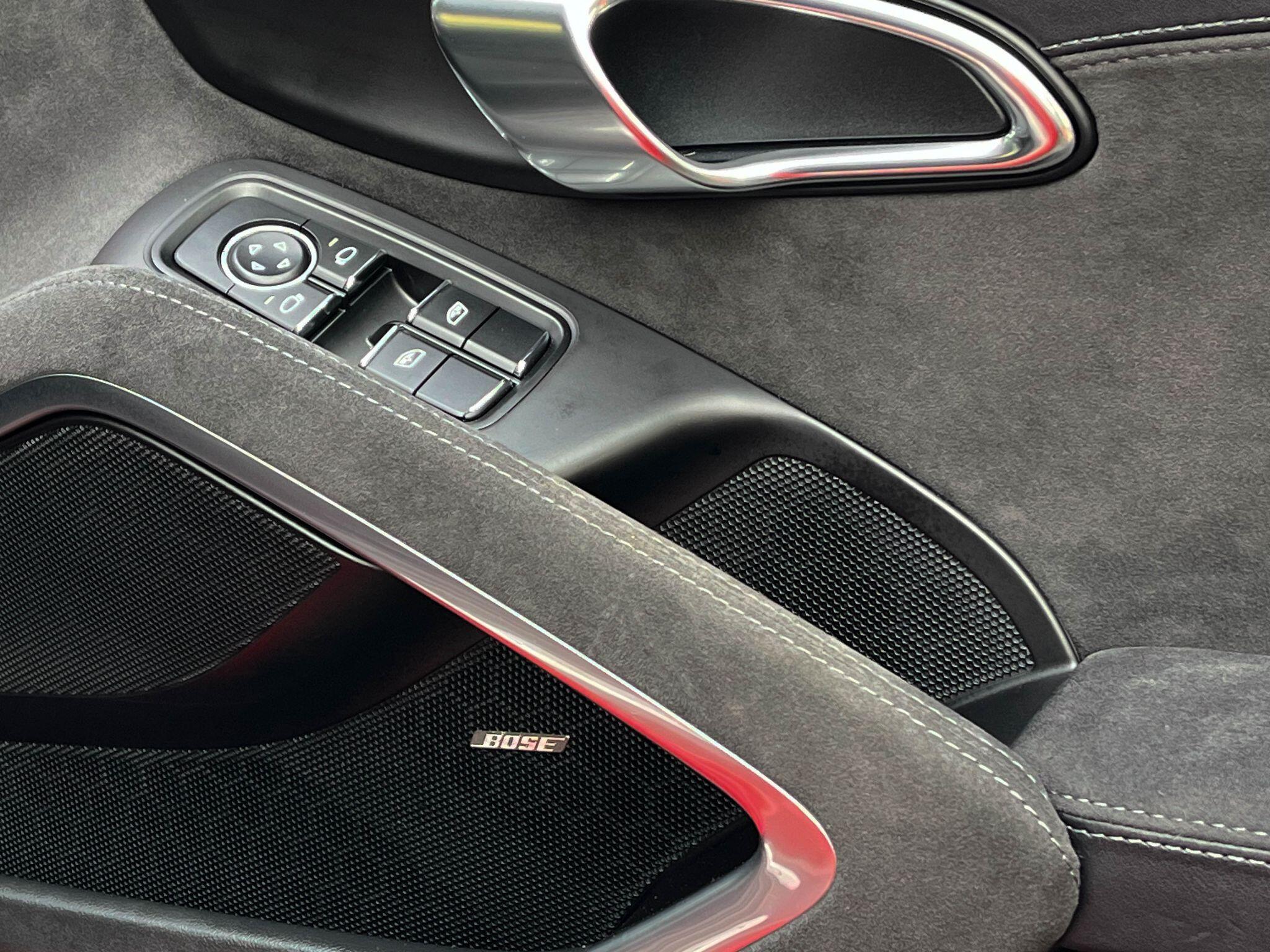 Porsche Cayman - Image 18