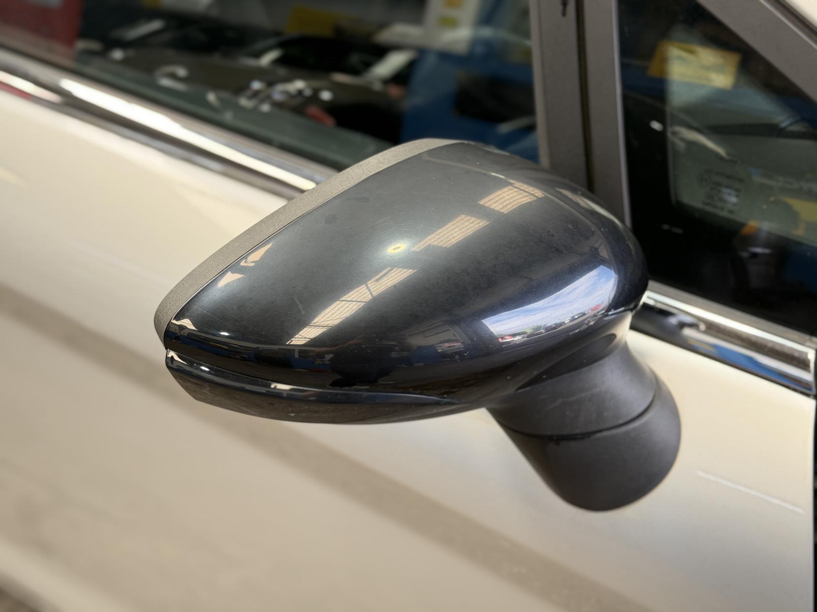 Ford Fiesta - Image 14