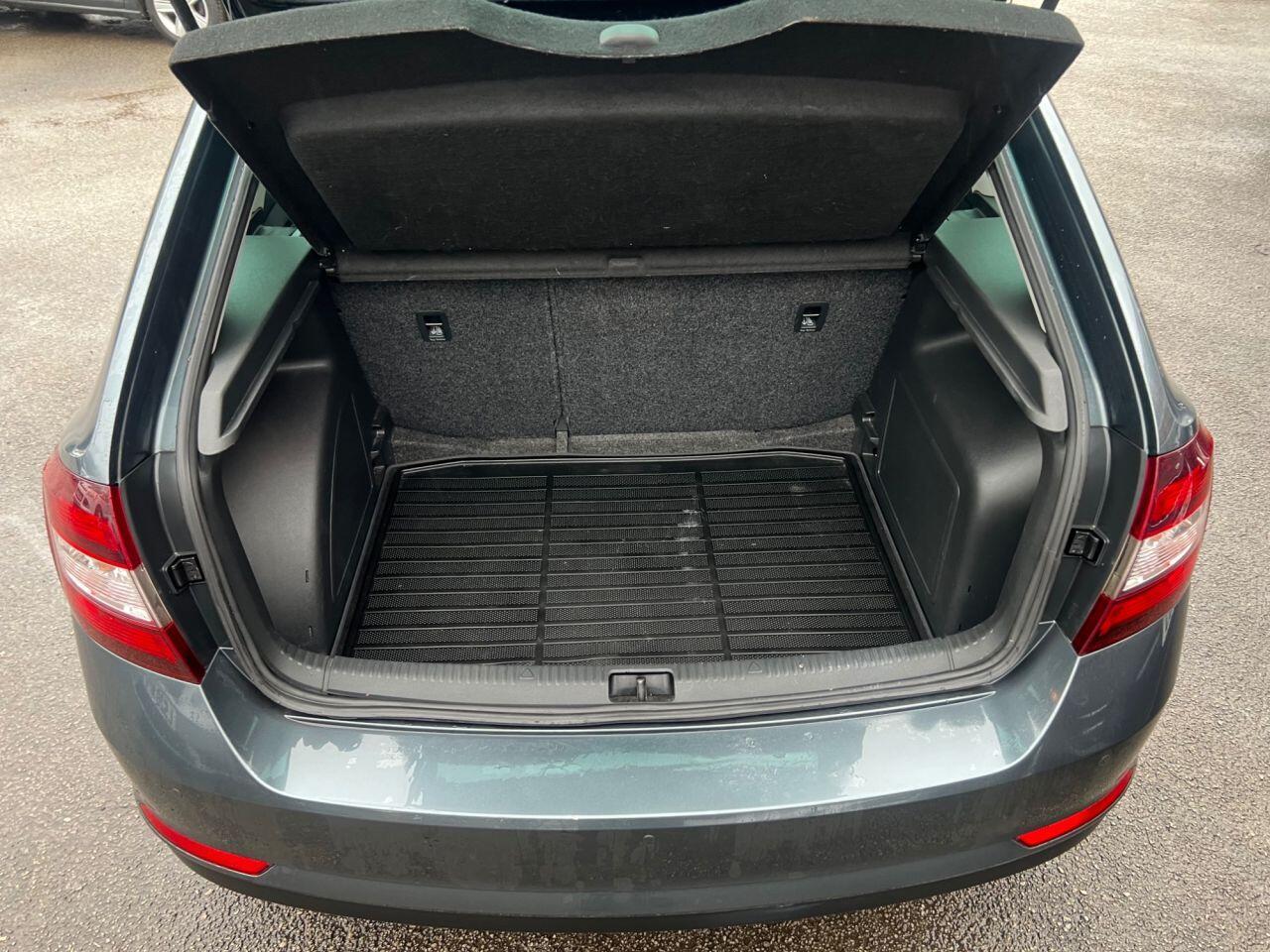 Skoda Rapid Spaceback - Image 7