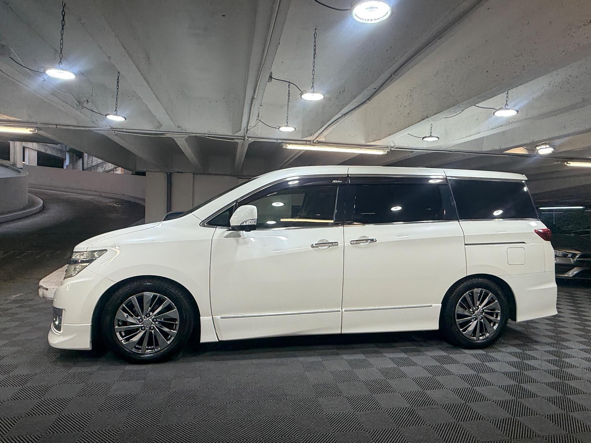 Nissan Elgrand - Image 3