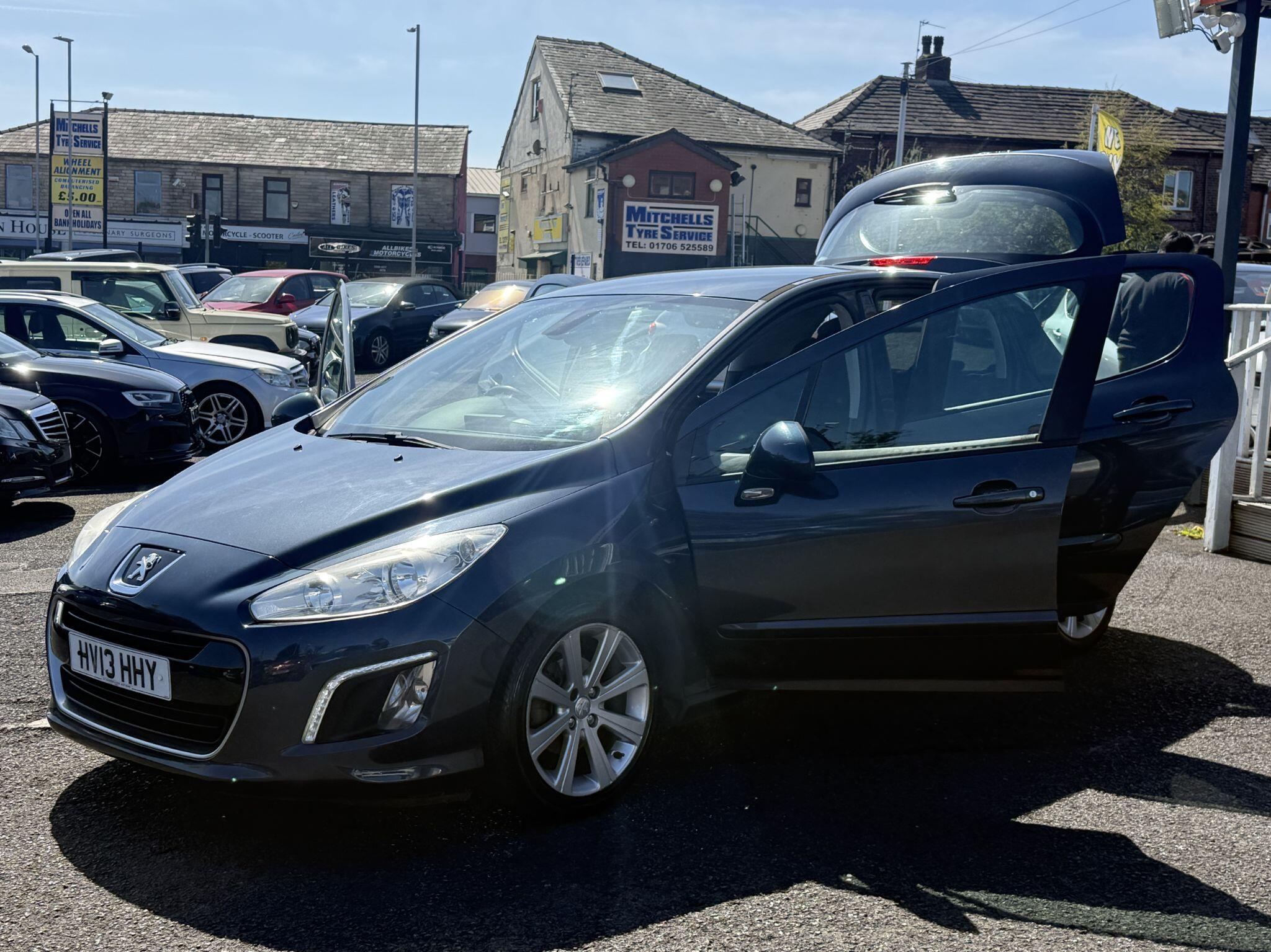 Peugeot 308 - Image 18