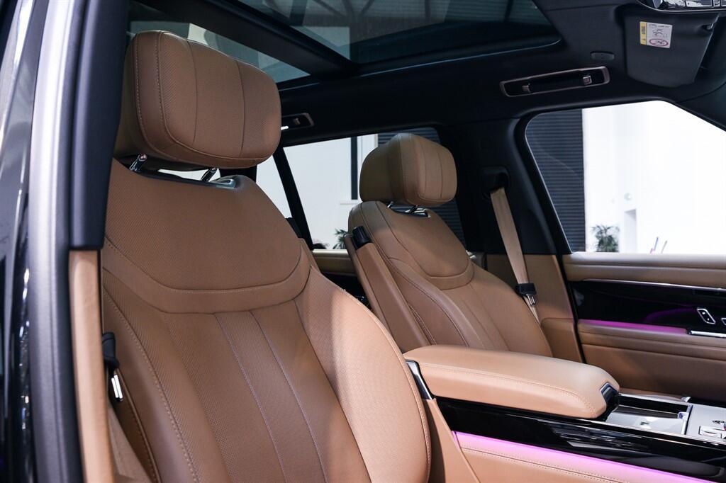 Land Rover Range Rover - Image 18