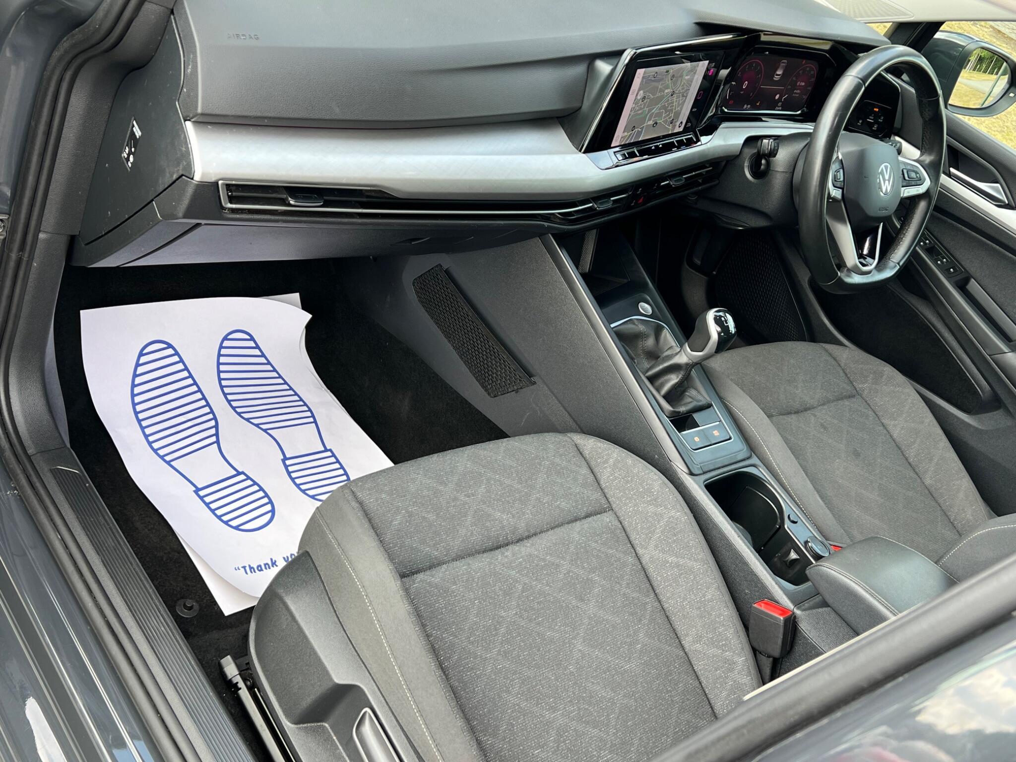 Volkswagen Golf - Image 12