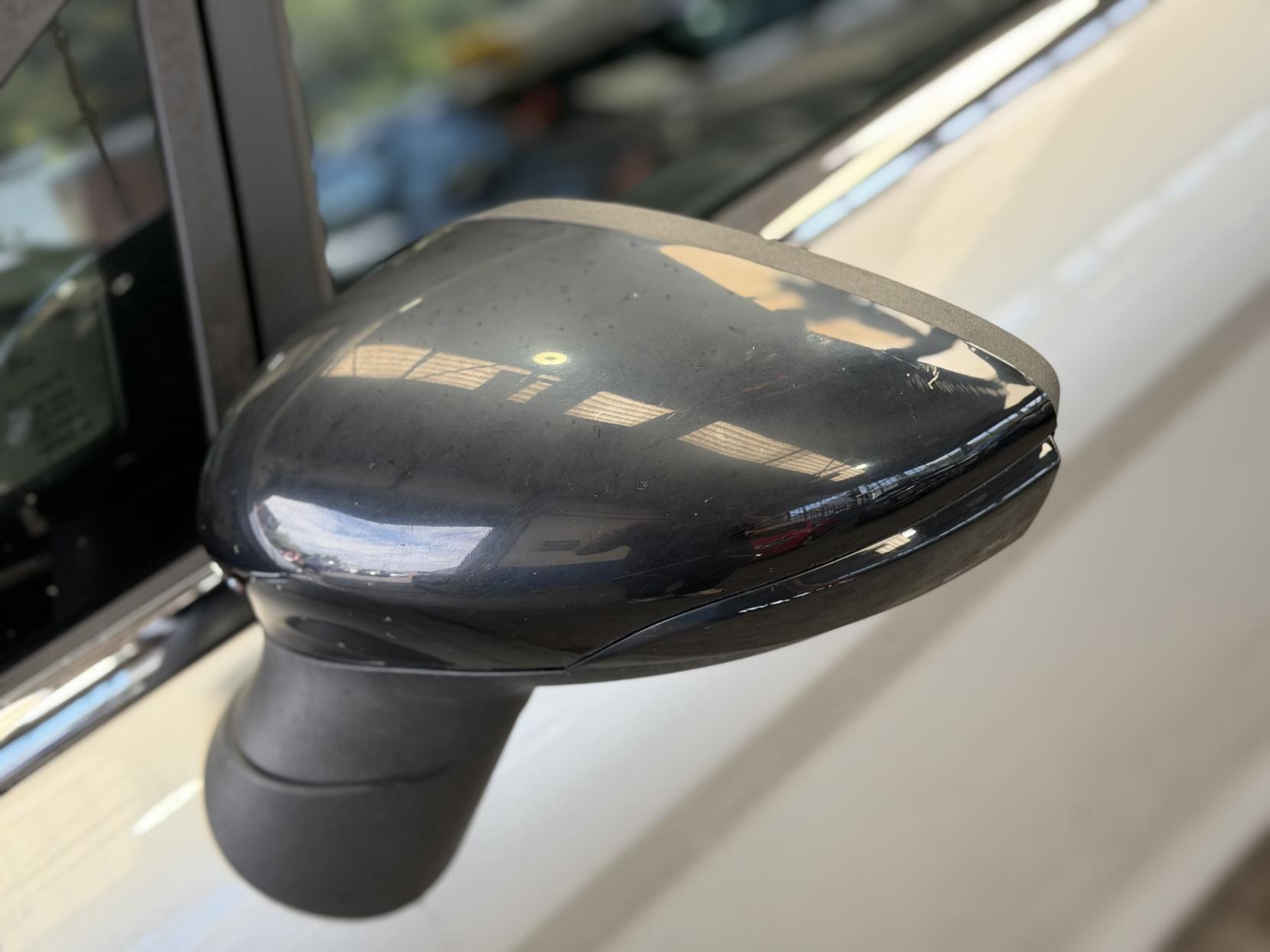 Ford Fiesta - Image 13