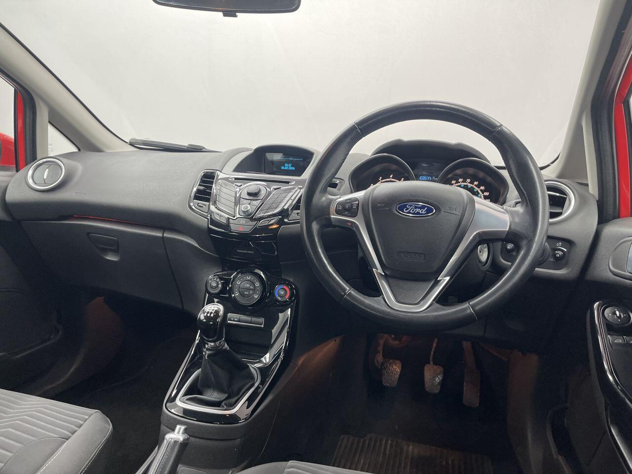 Ford Fiesta - Image 19