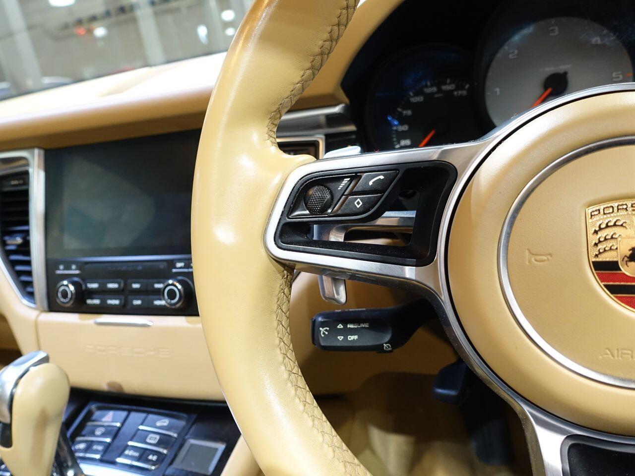 Porsche Macan - Image 26