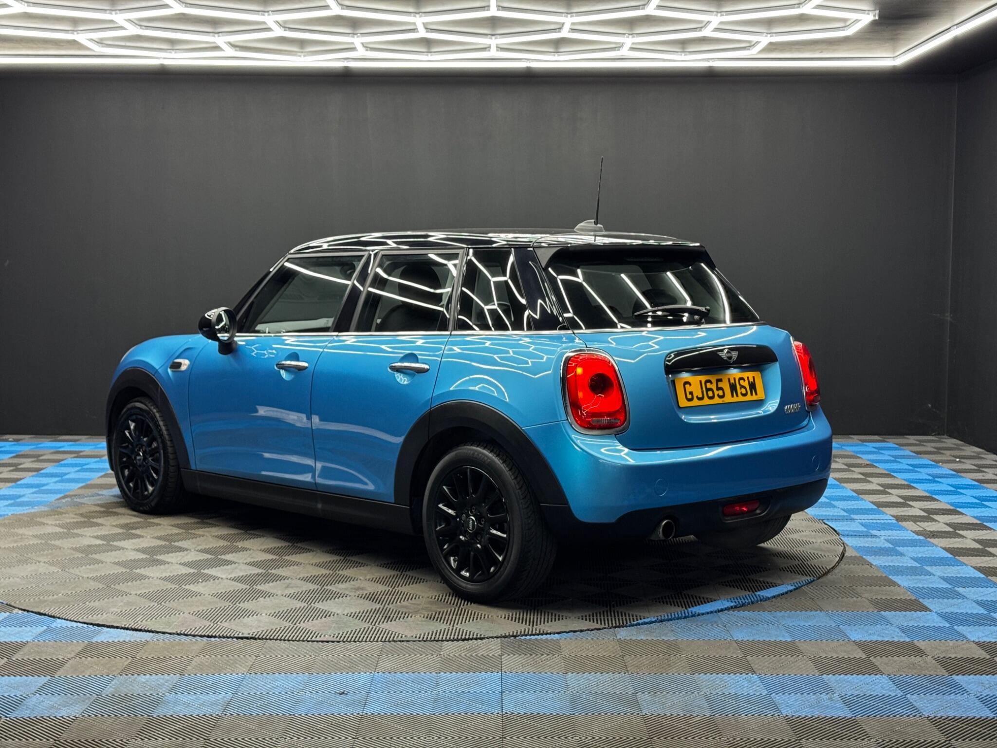 MINI Hatch - Image 7