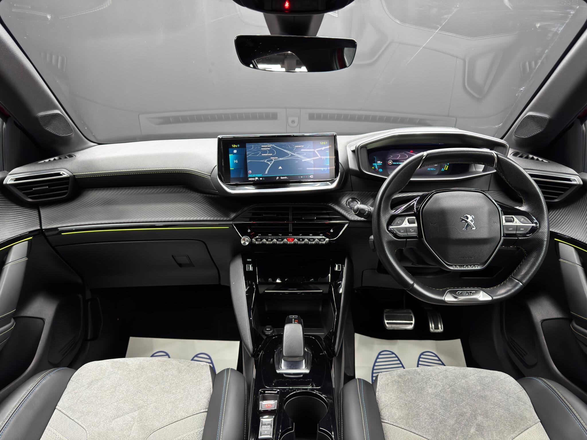 Peugeot E-208 - Image 10