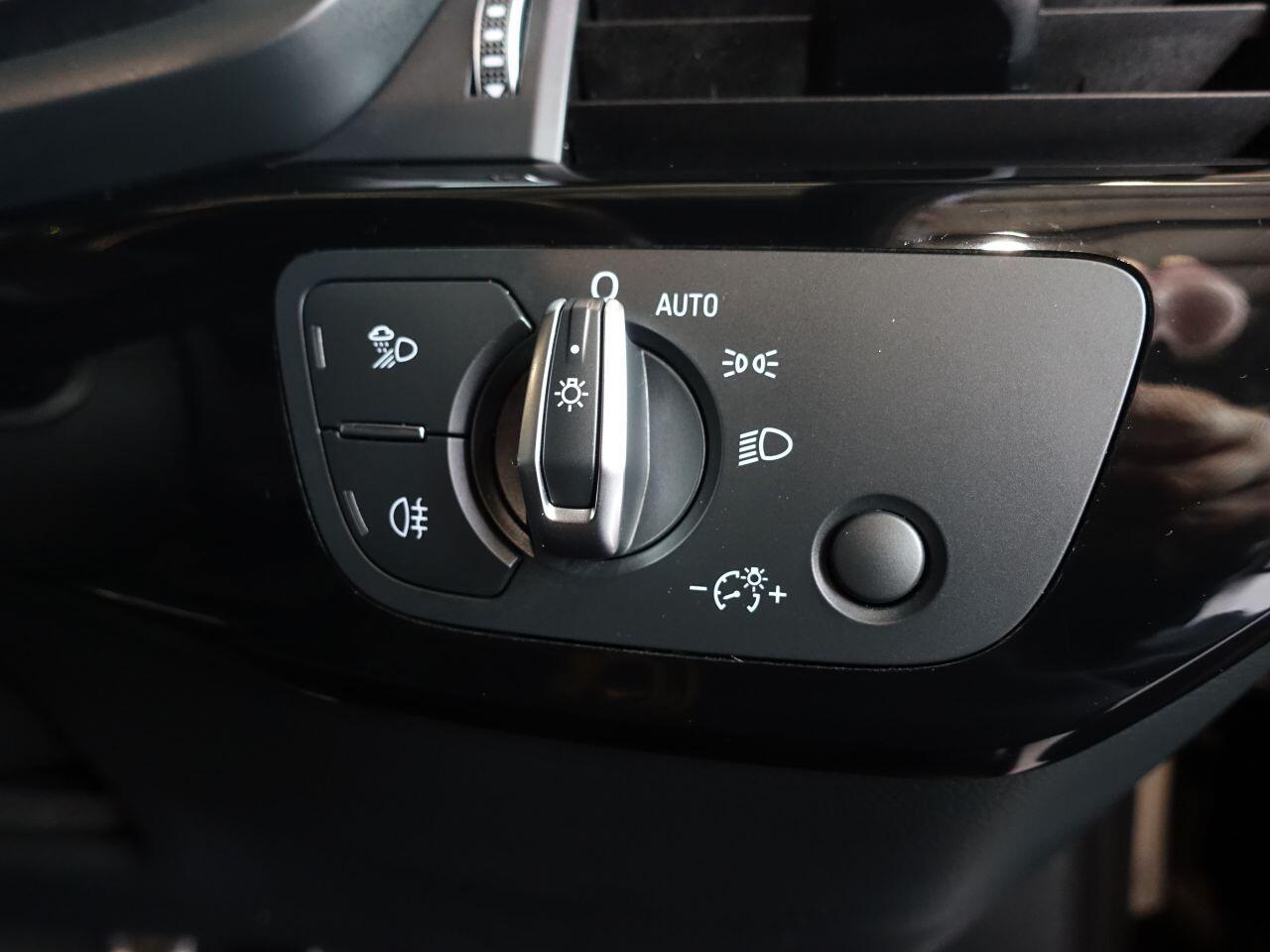 Audi A4 Avant - Image 28