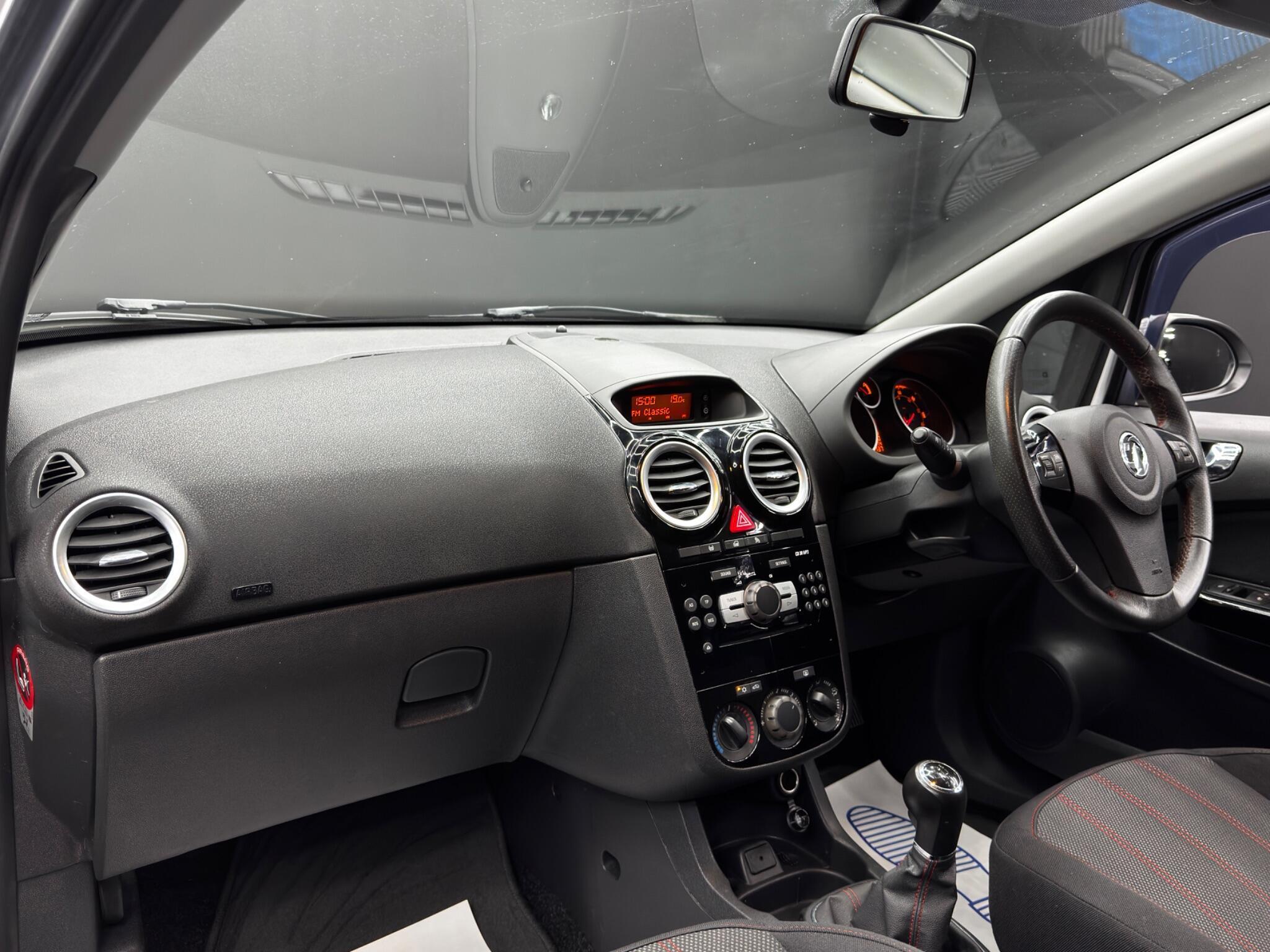 Vauxhall Corsa - Image 11