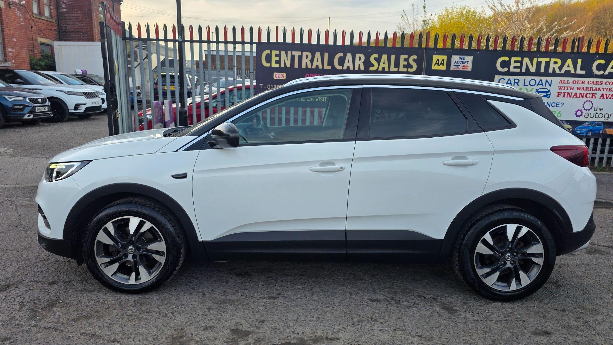 Vauxhall Grandland X - Image 12