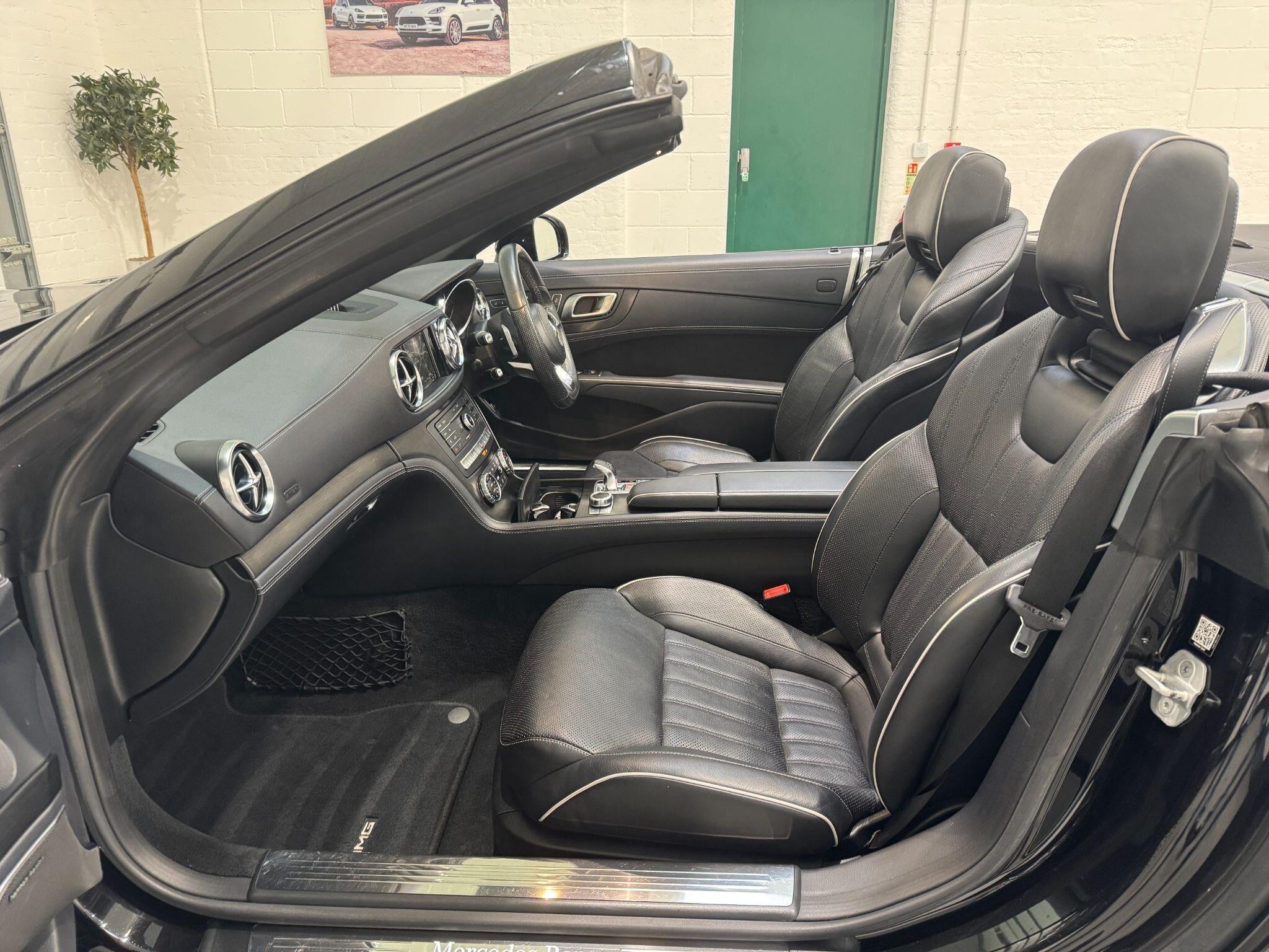 Mercedes SL - Image 25