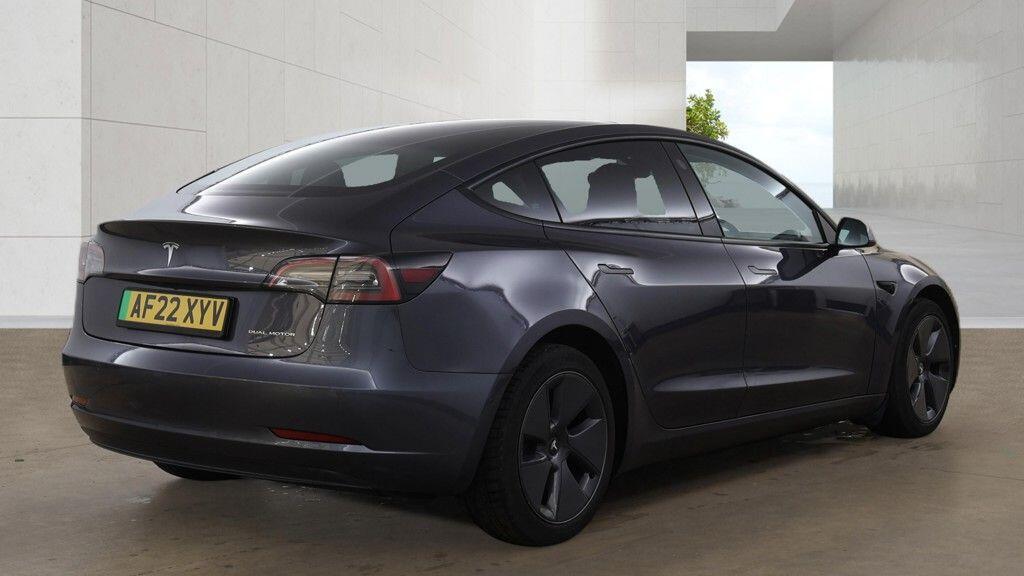 Tesla Model 3 - Image 7