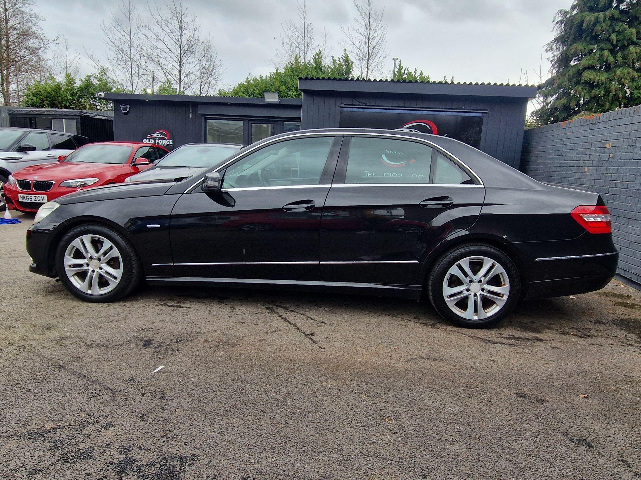 Mercedes E Class - Image 19