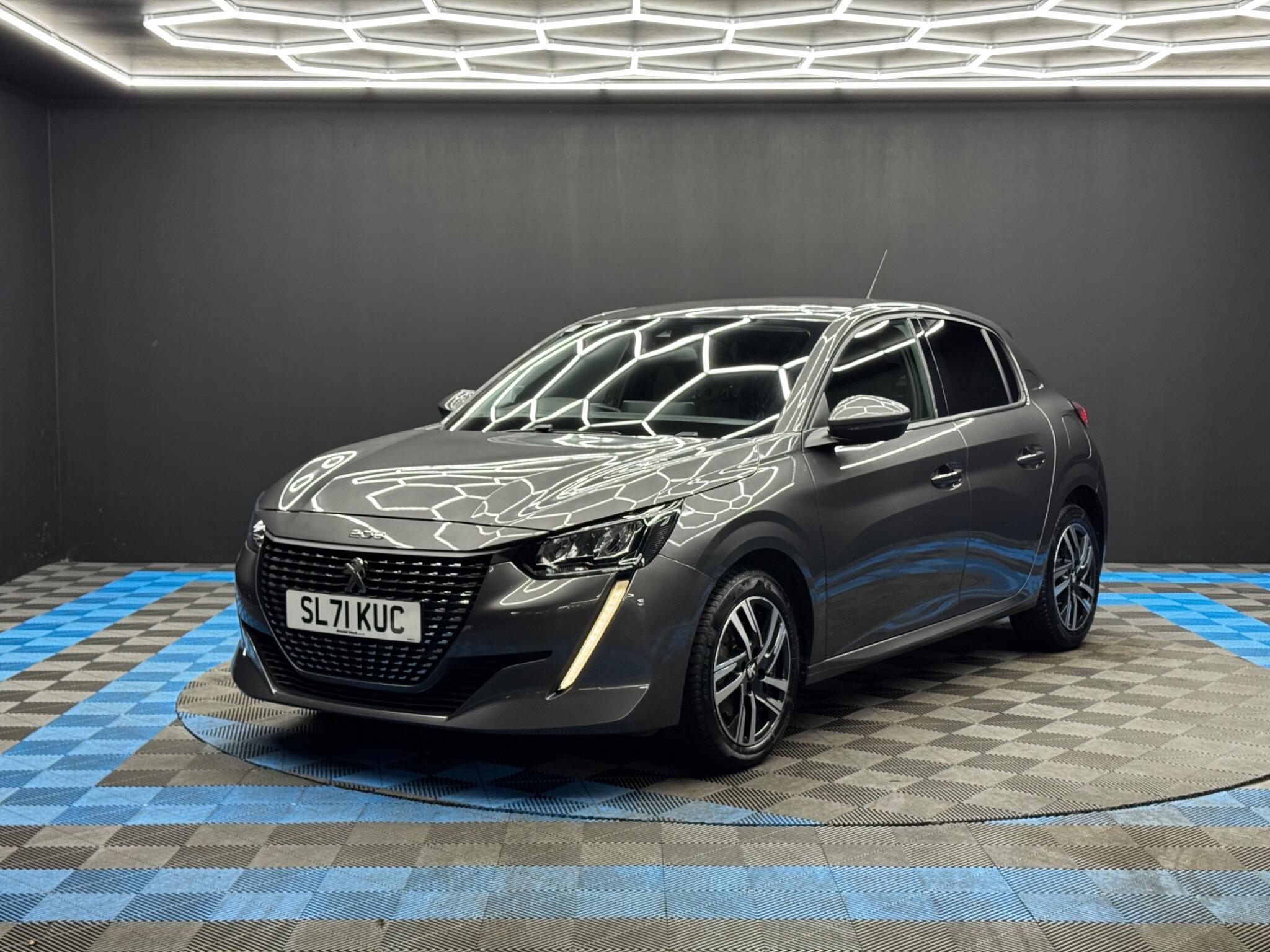 Peugeot 208 - Image 3