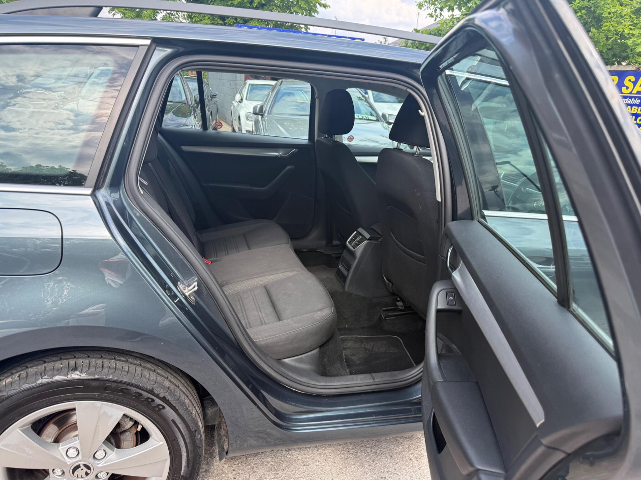 Skoda Octavia - Image 22