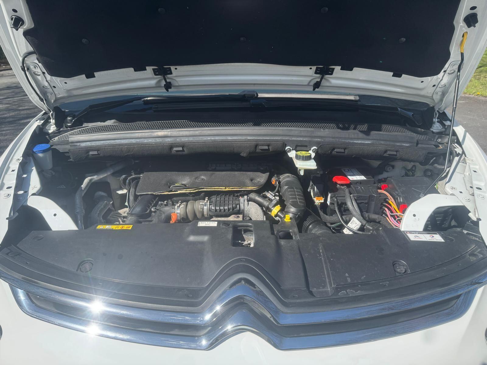 Citroen C4 Picasso - Image 52