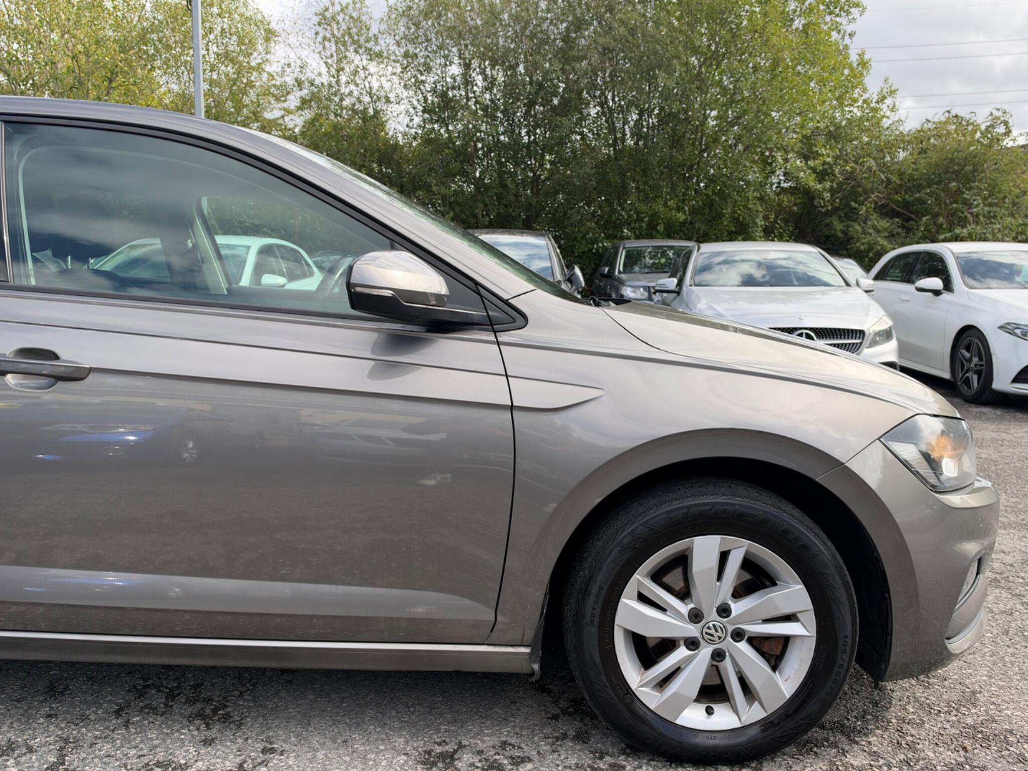 Volkswagen Polo - Image 18
