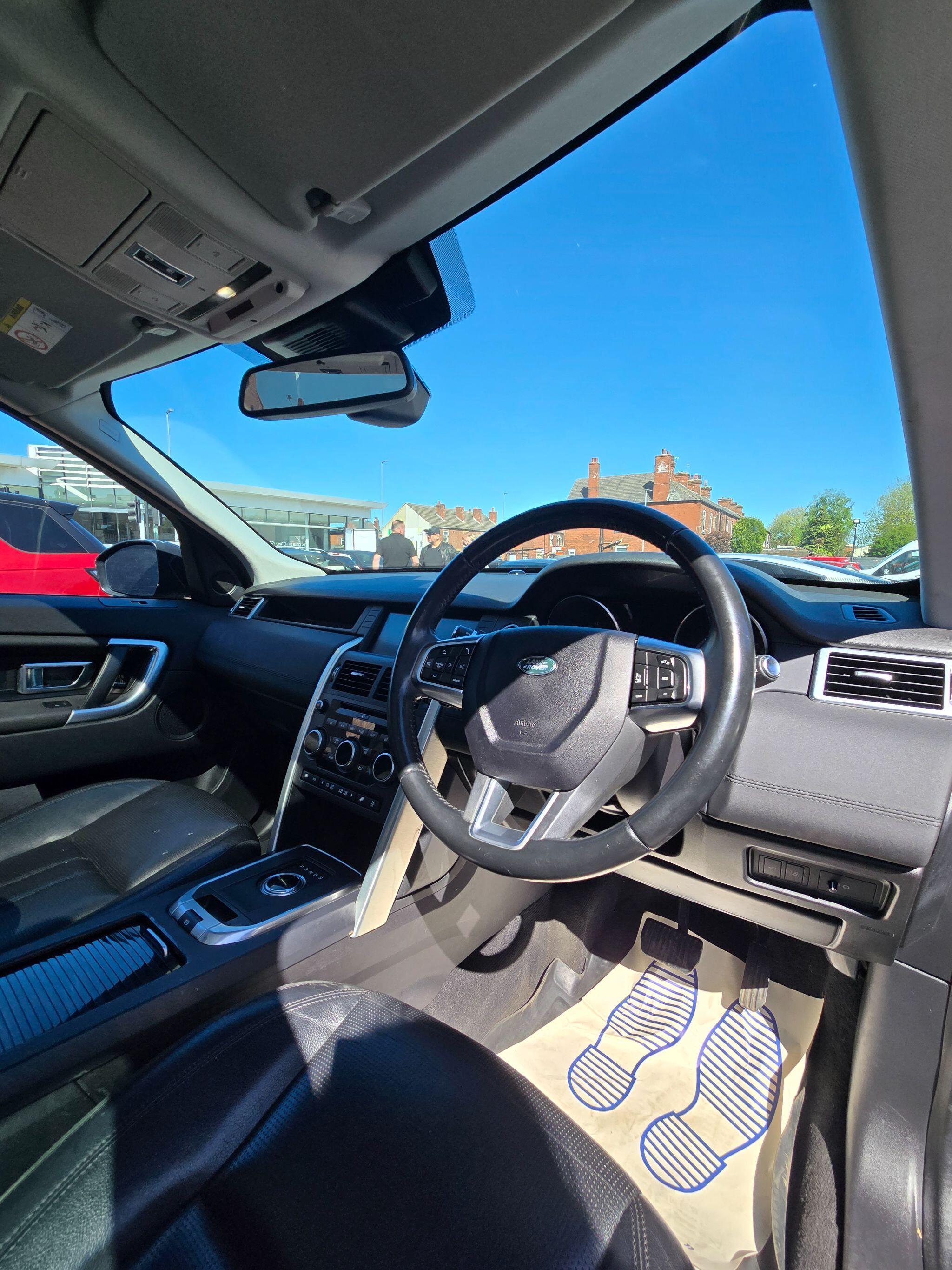 Land Rover DISCOVERY SPORT - Image 30