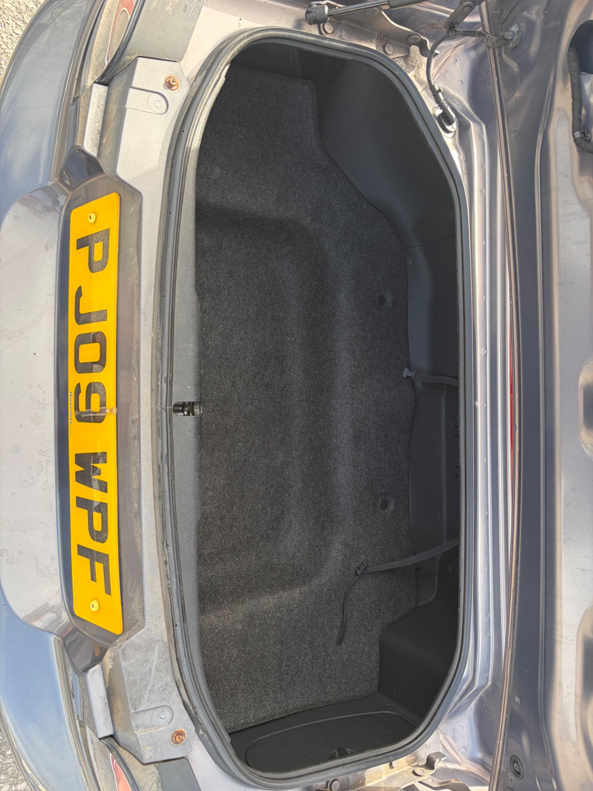 Mazda MX-5 - Image 13