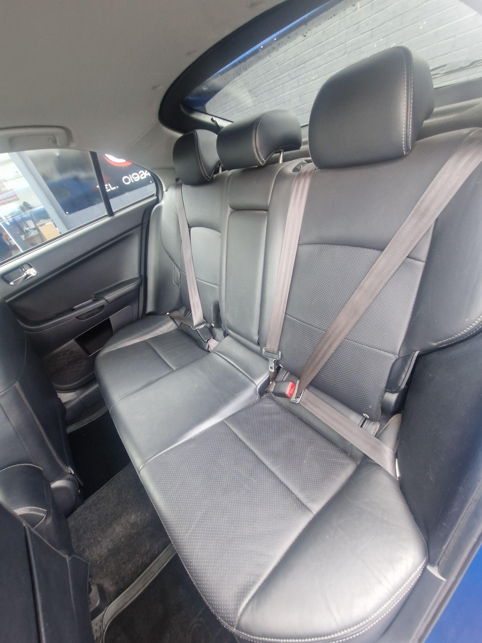 Mitsubishi Lancer - Image 35