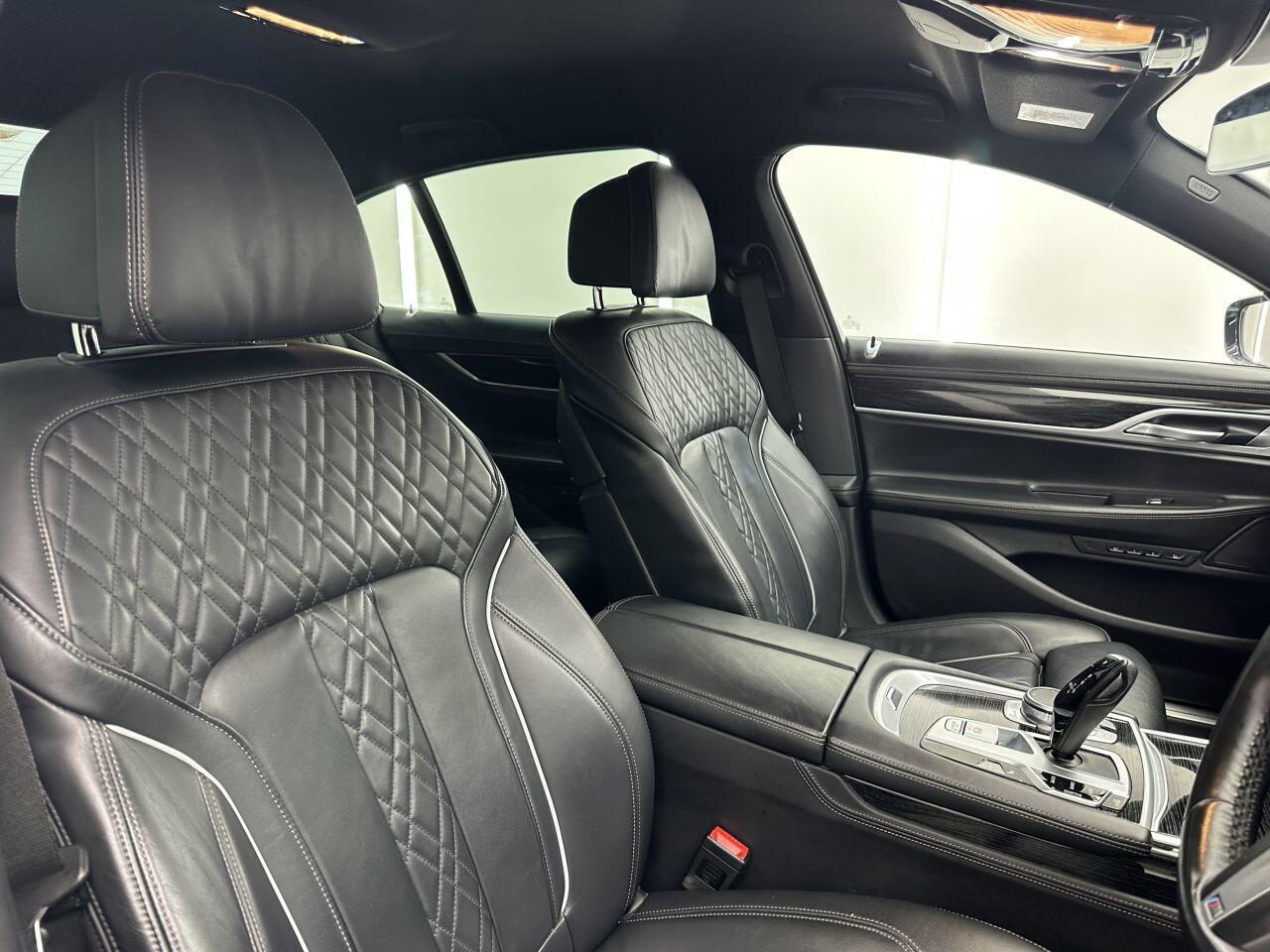 BMW 7 Series - Image 2