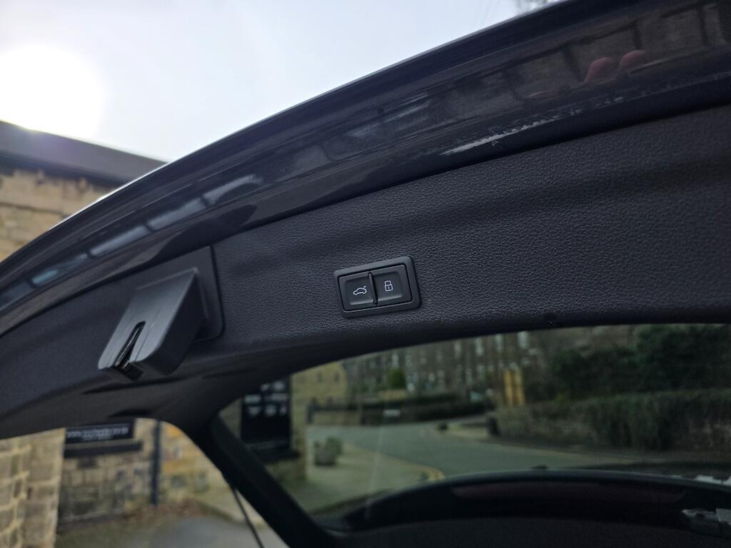 Audi A6 Avant - Image 18