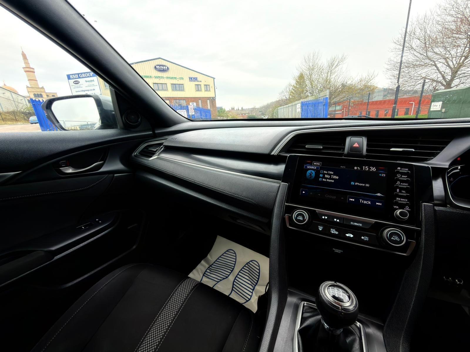 Honda Civic - Image 20