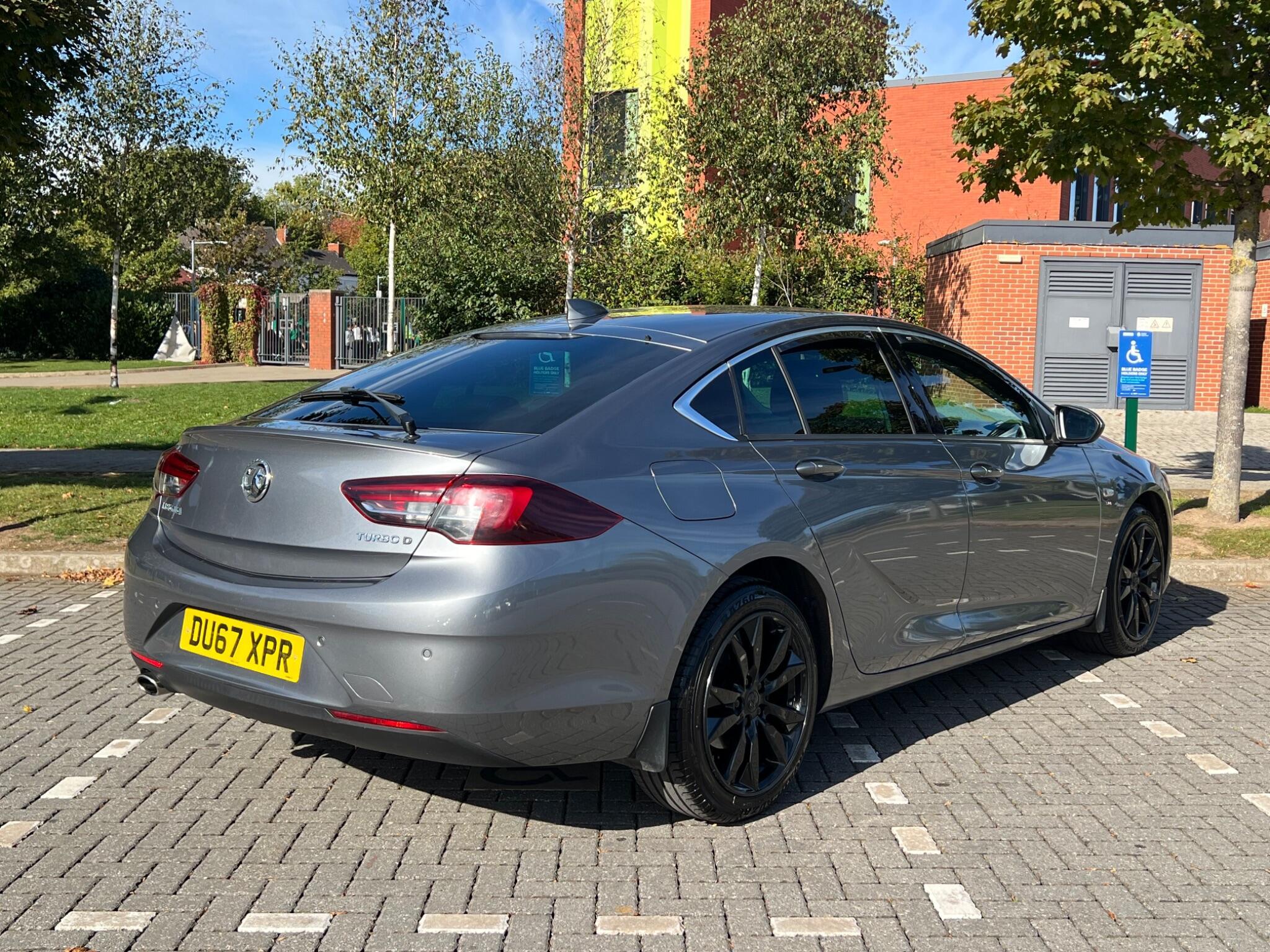 Vauxhall Insignia - Image 6